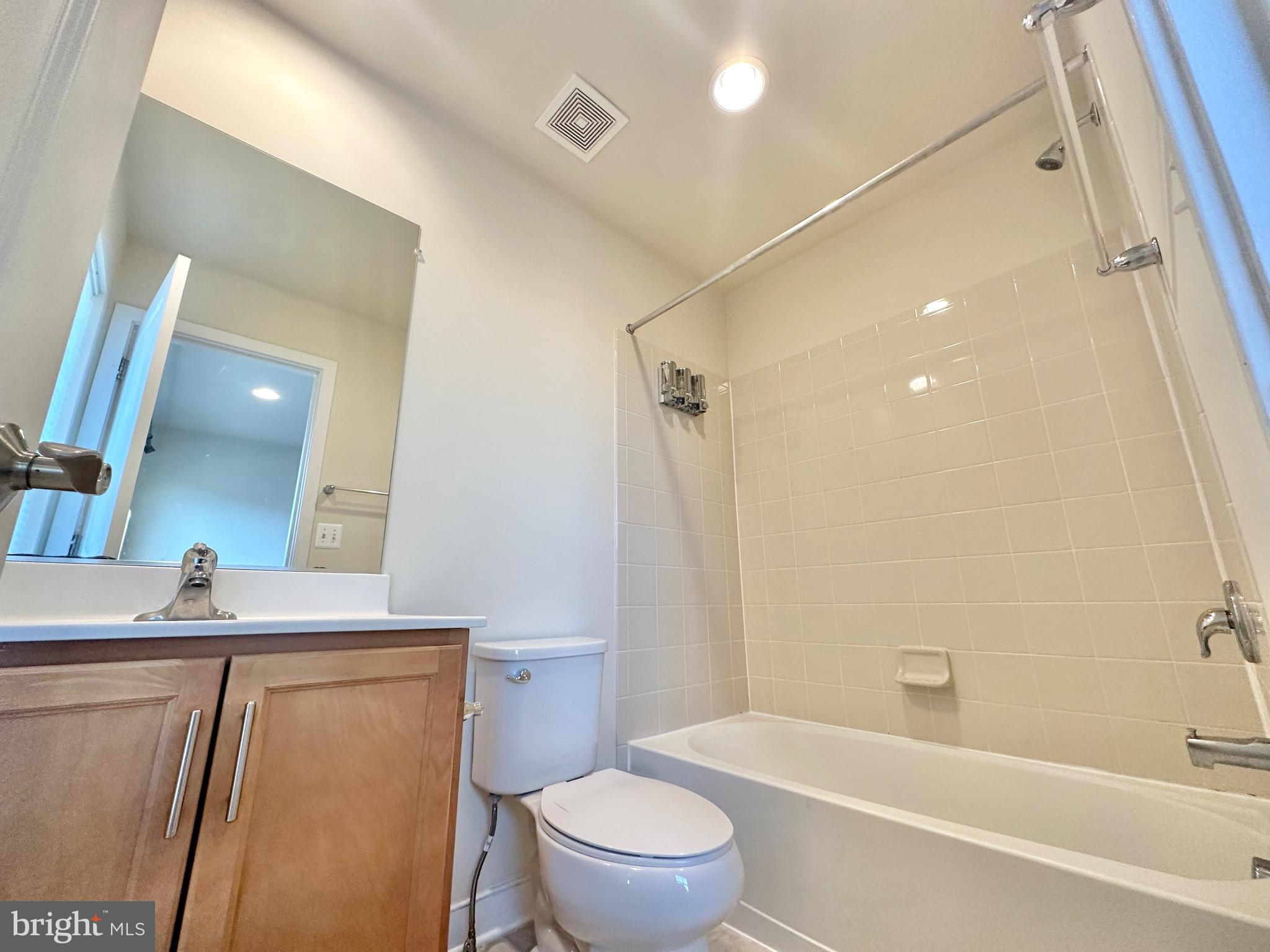 HYATTSVILLE - Residential Lease