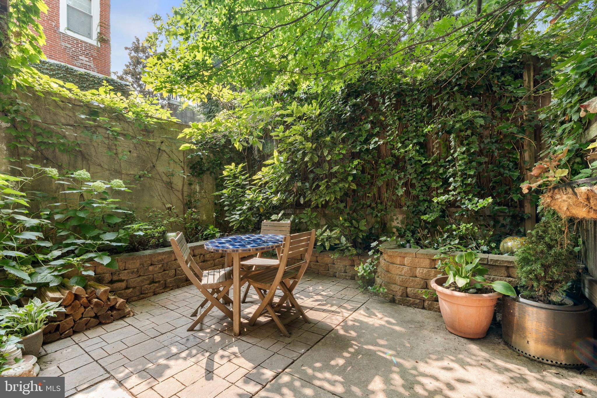 SOCIETY HILL - Residential