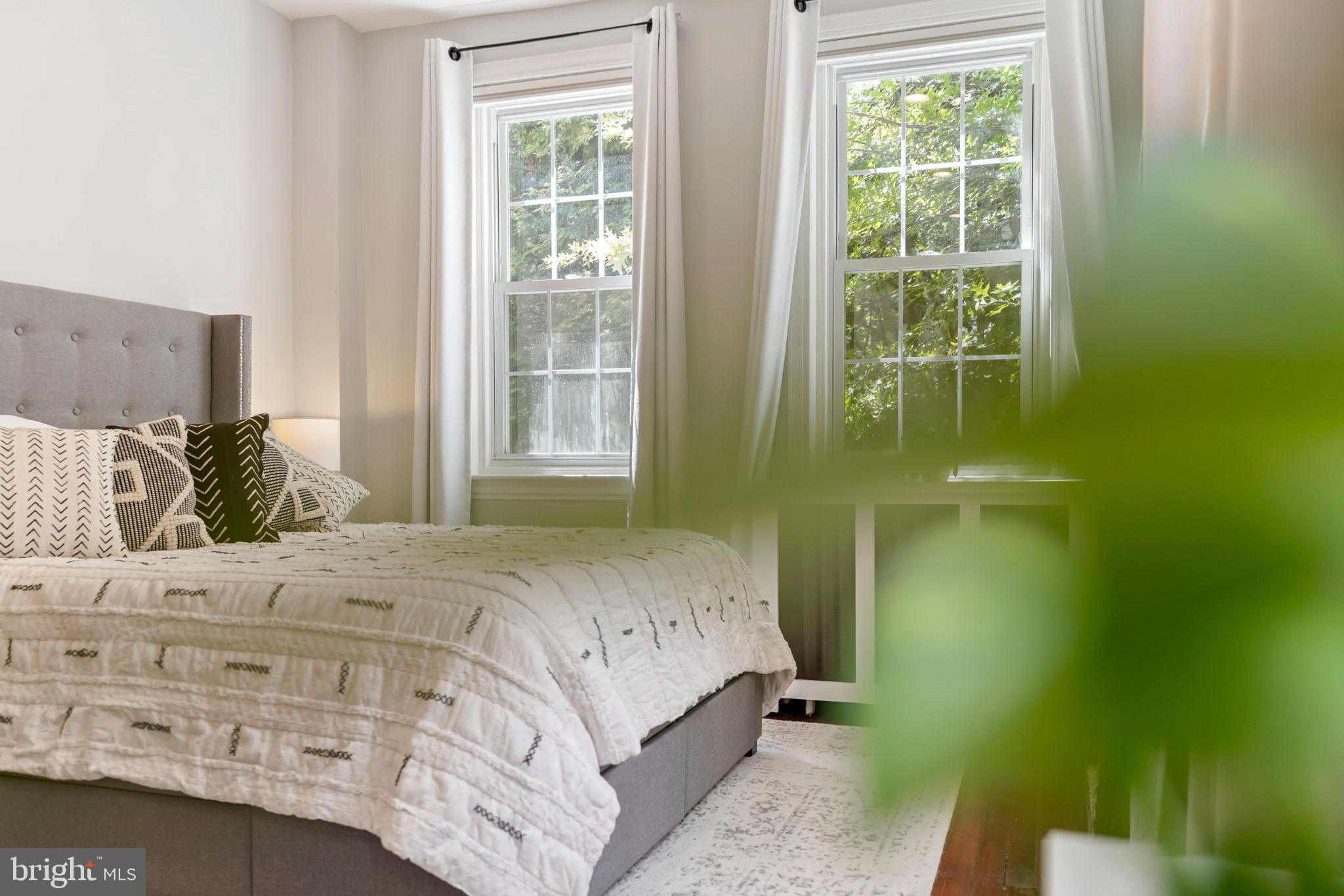 SOCIETY HILL - Residential