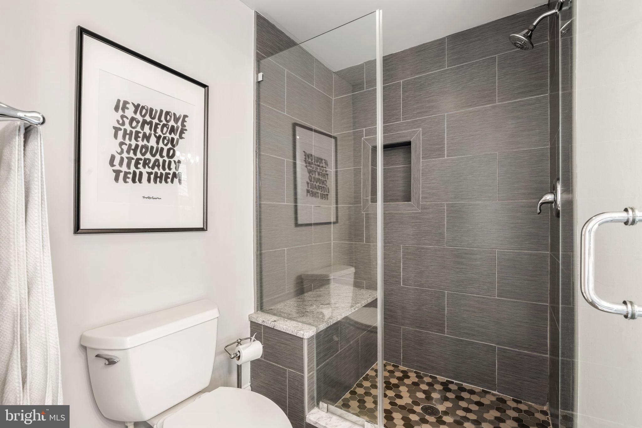 SOCIETY HILL - Residential