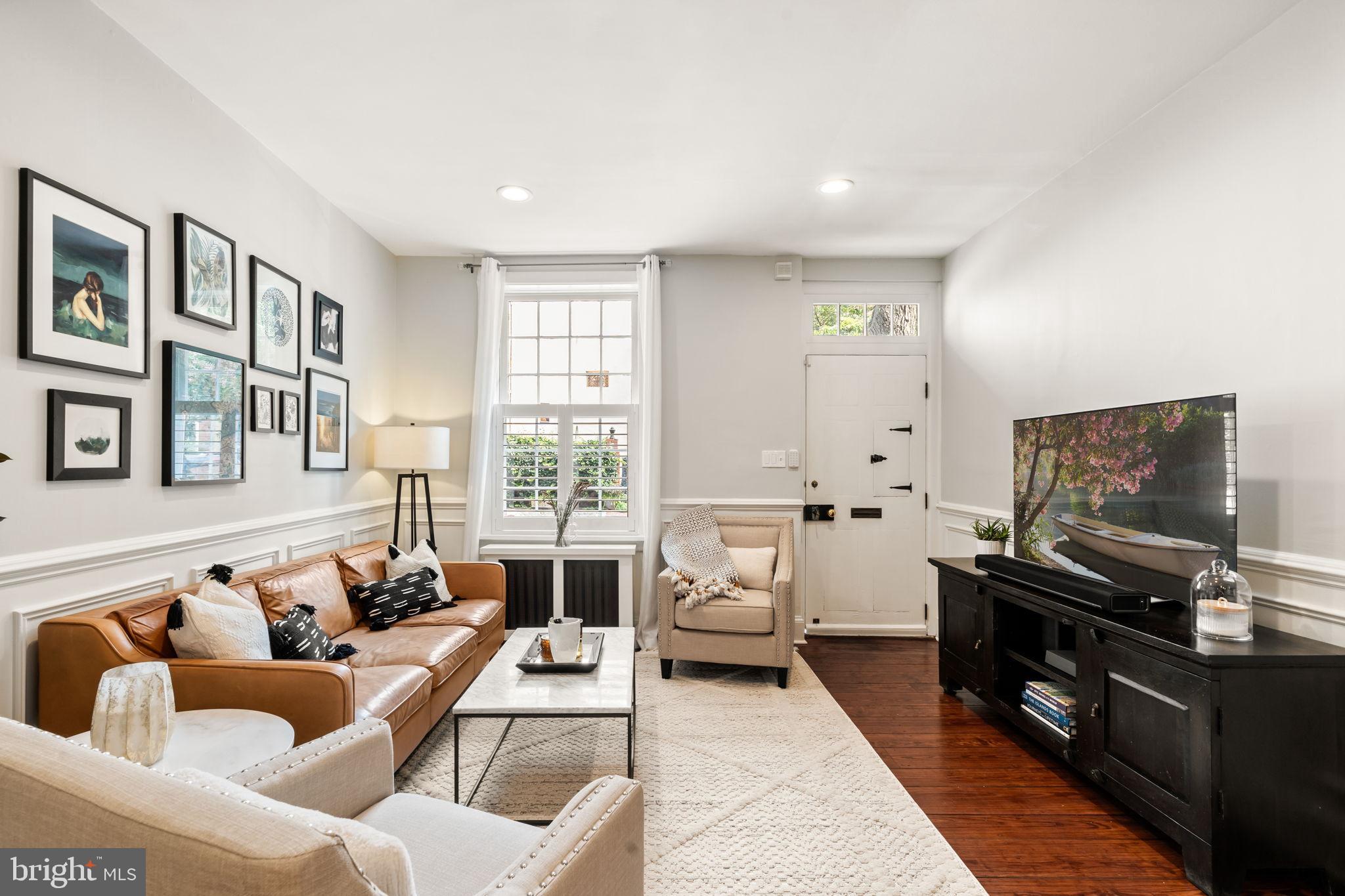 SOCIETY HILL - Residential