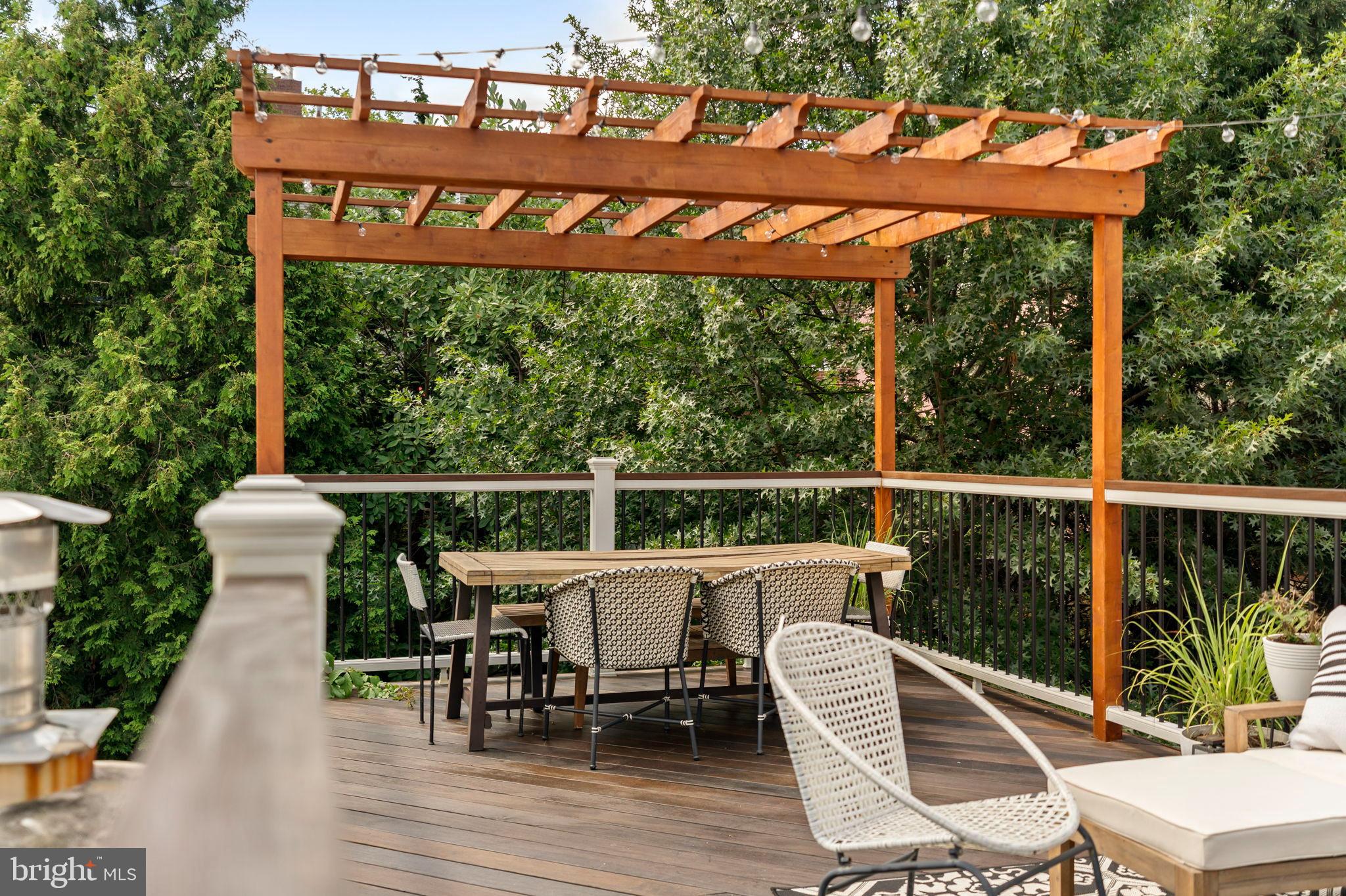 SOCIETY HILL - Residential