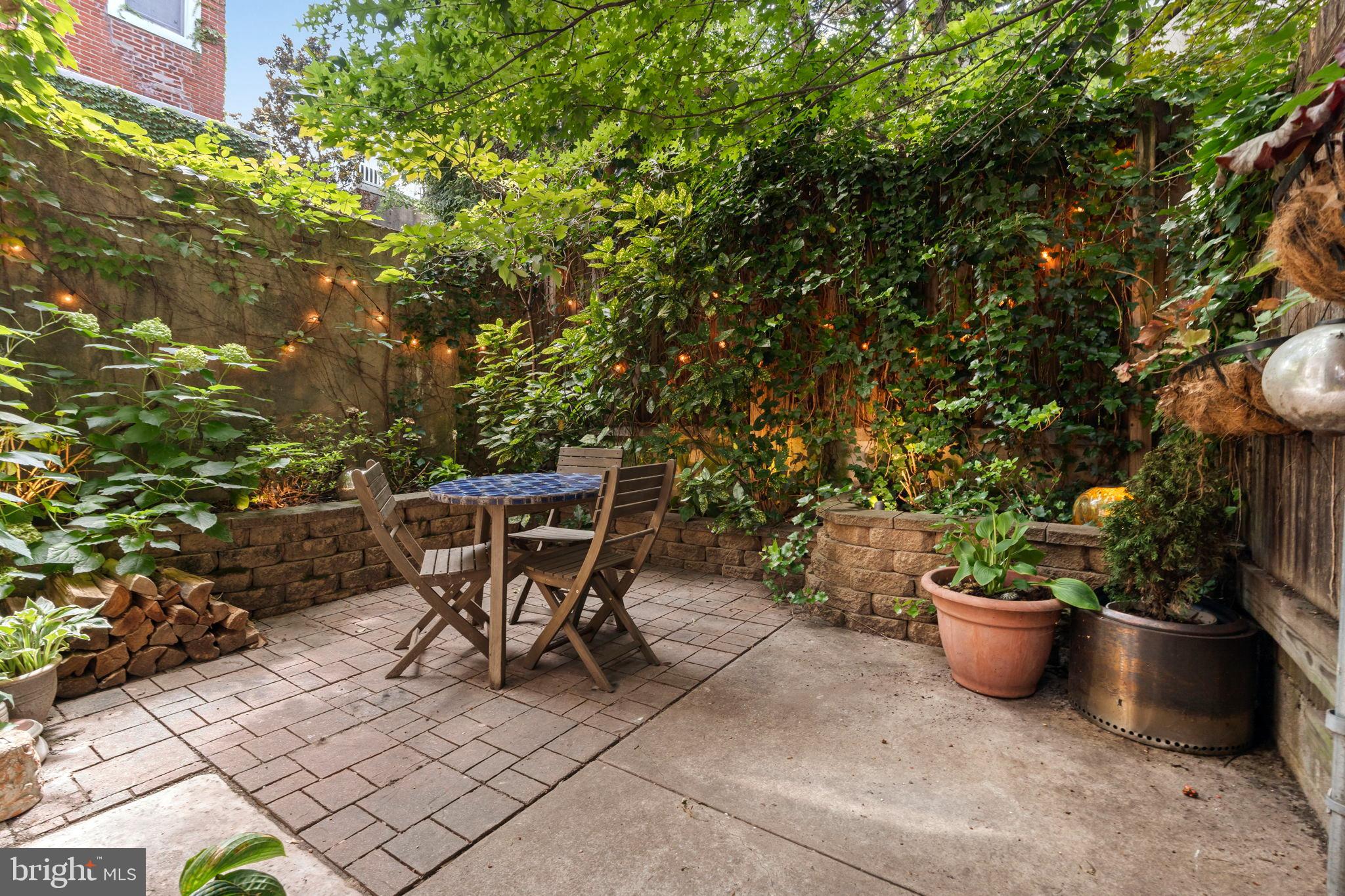 SOCIETY HILL - Residential