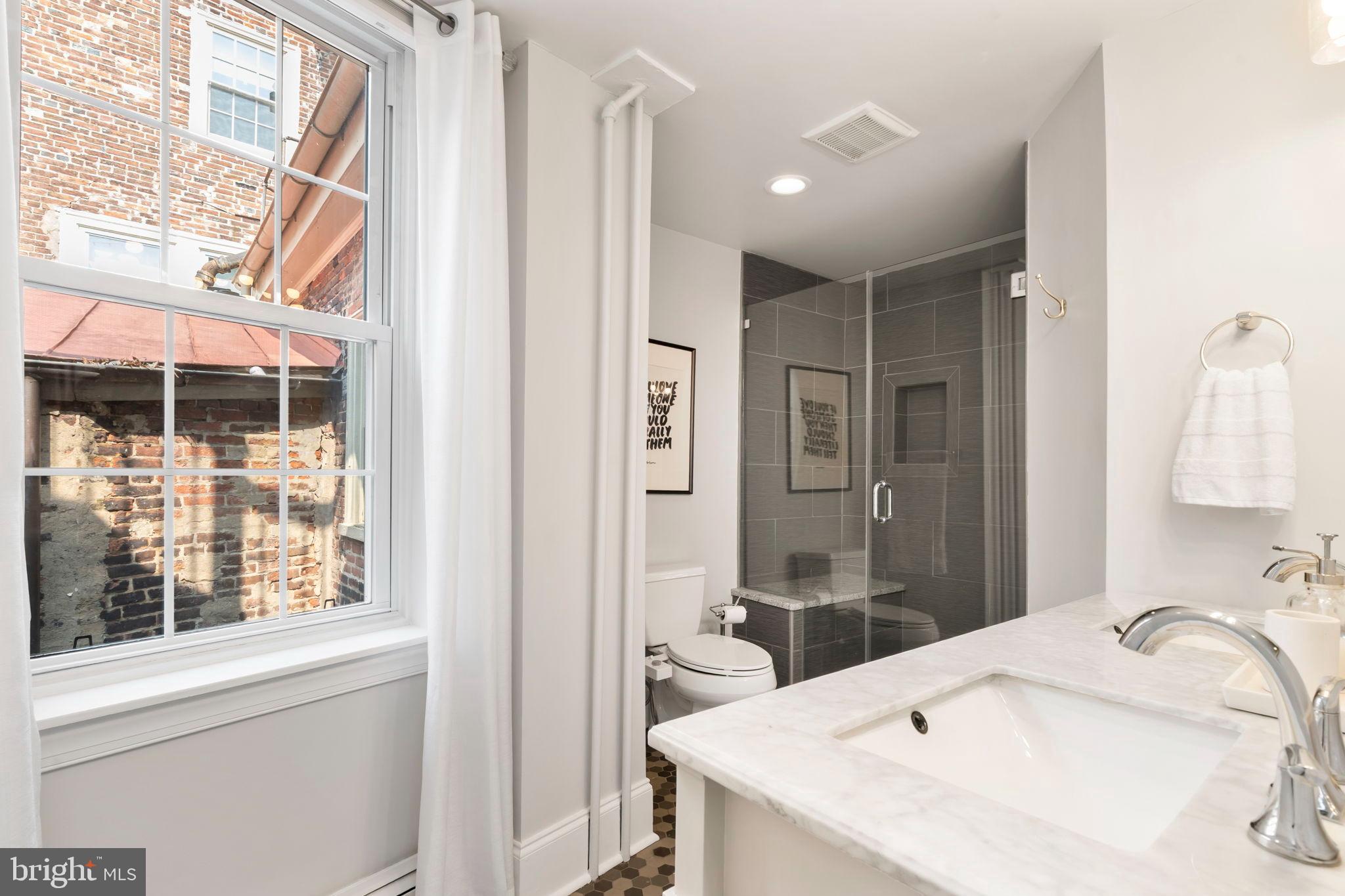 SOCIETY HILL - Residential