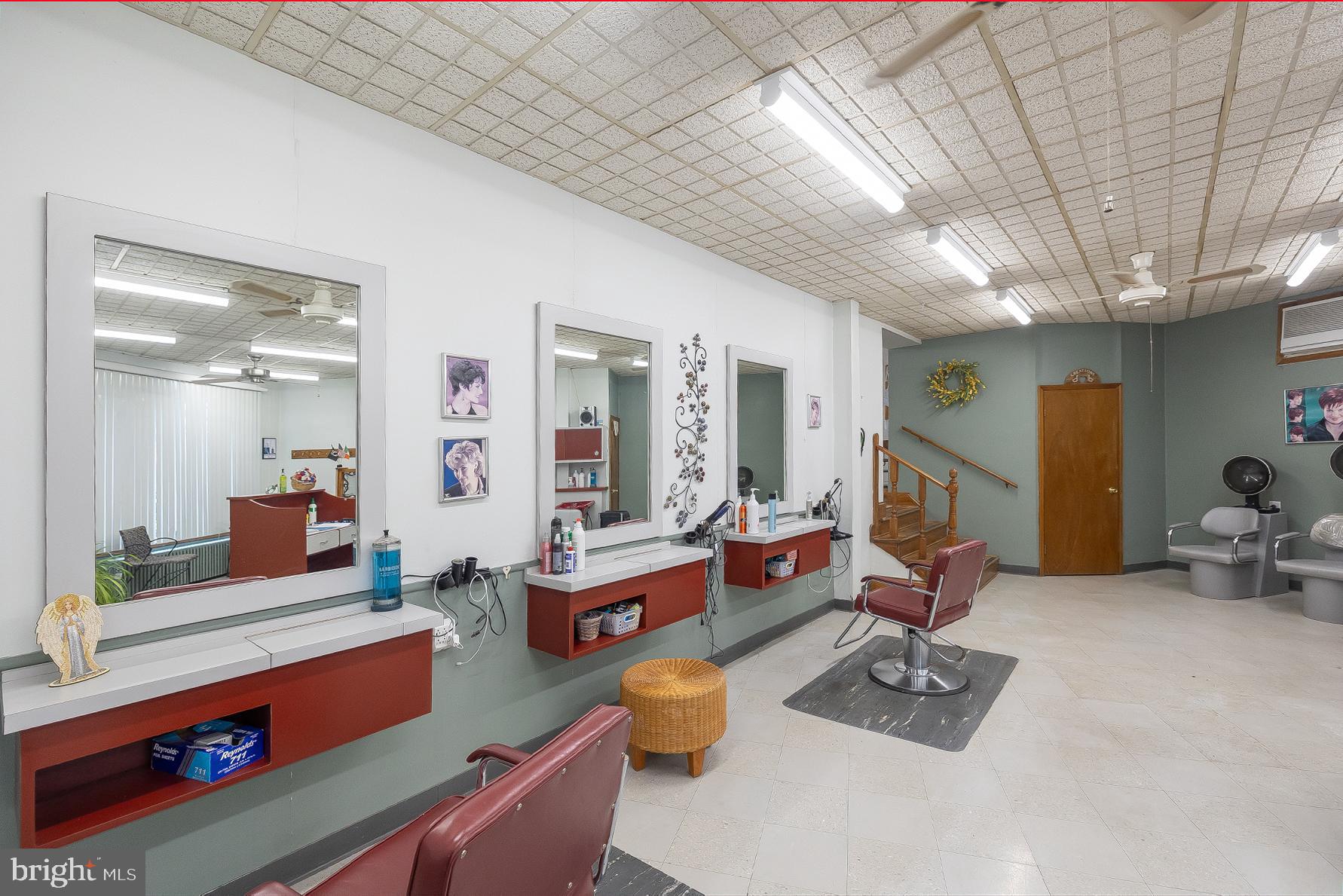219 S BROADWAY -221