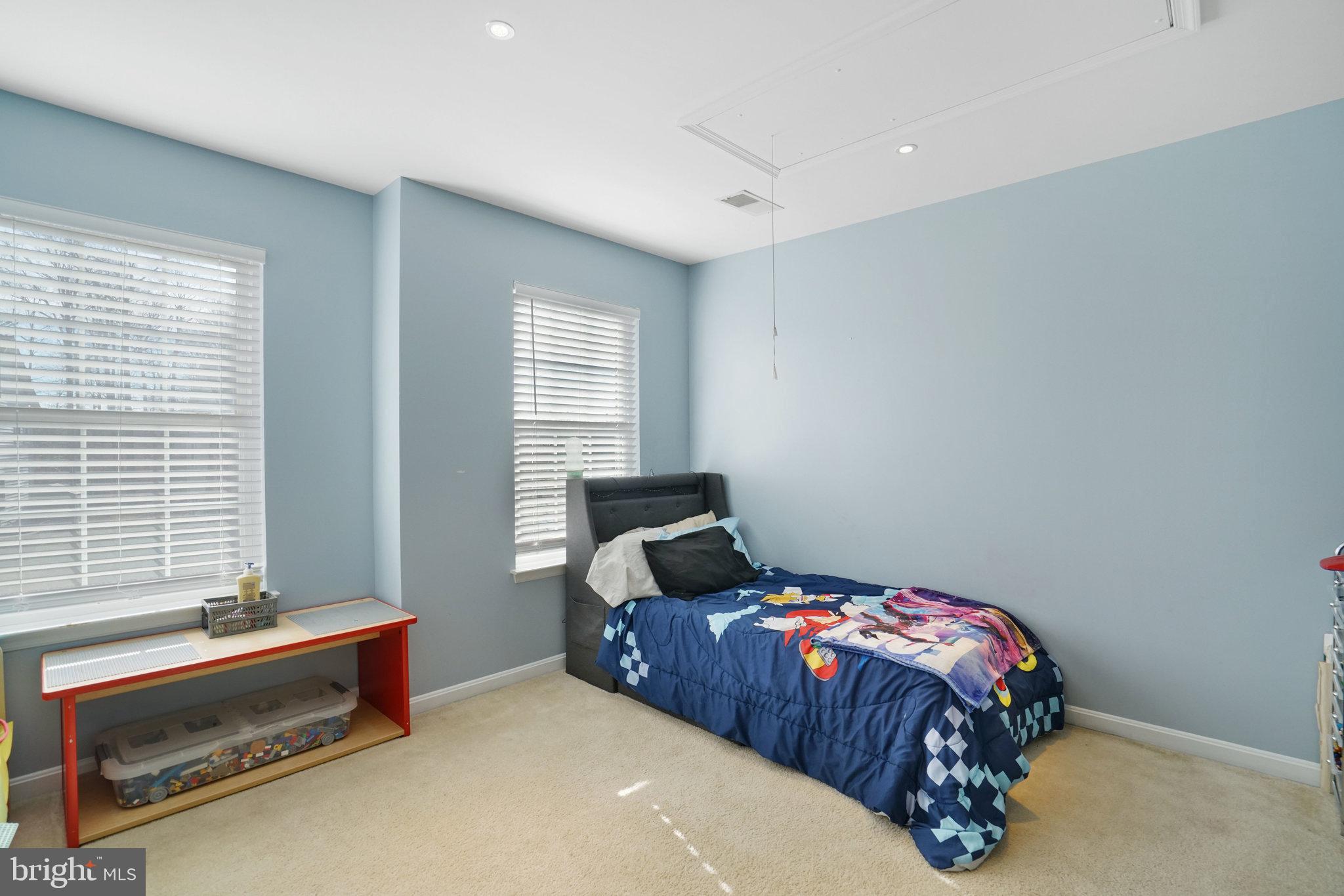 HUNTERS BROOKE SUB - Residential