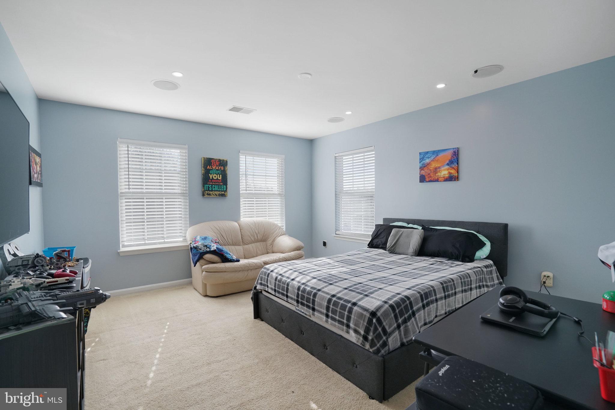 HUNTERS BROOKE SUB - Residential