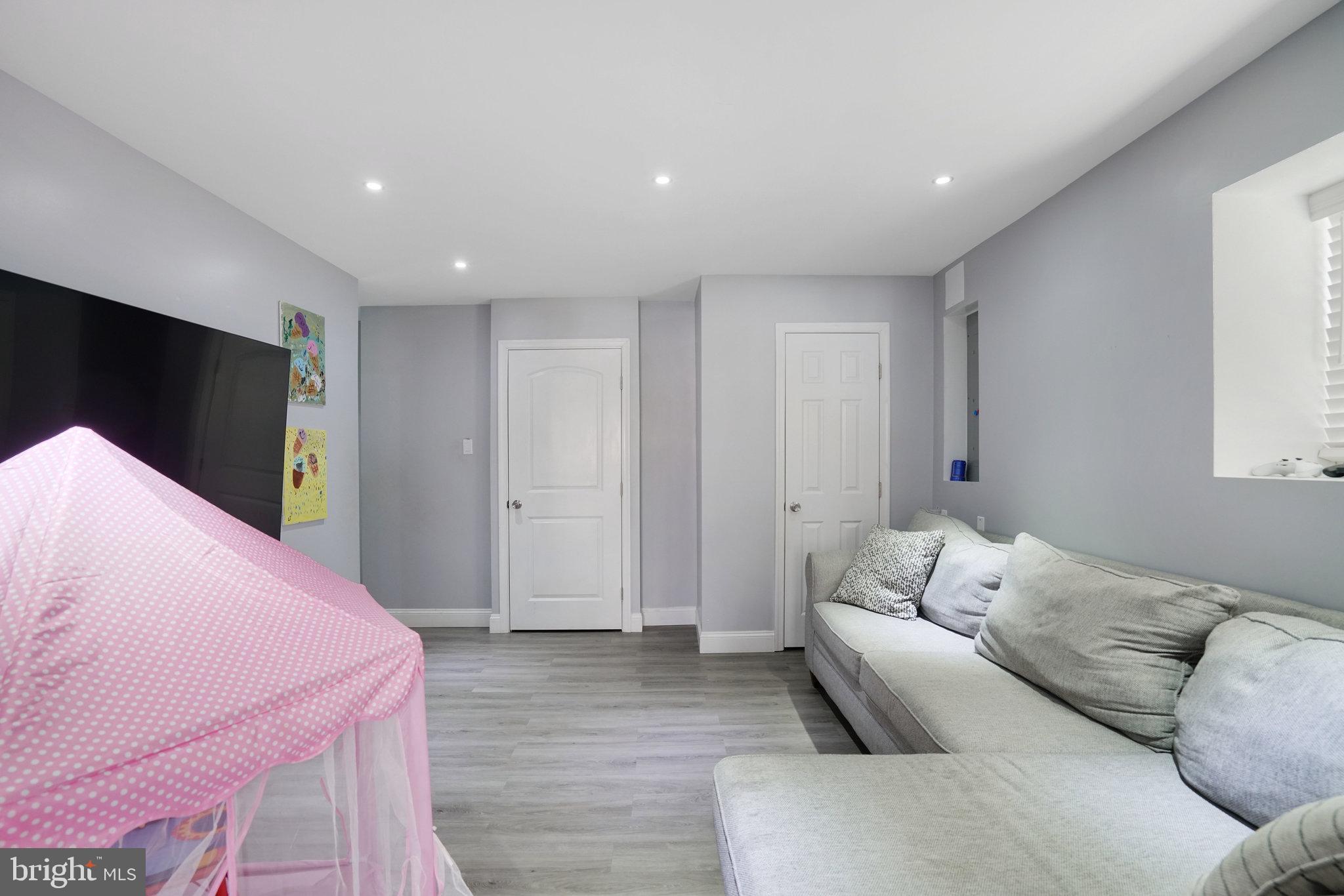 HUNTERS BROOKE SUB - Residential