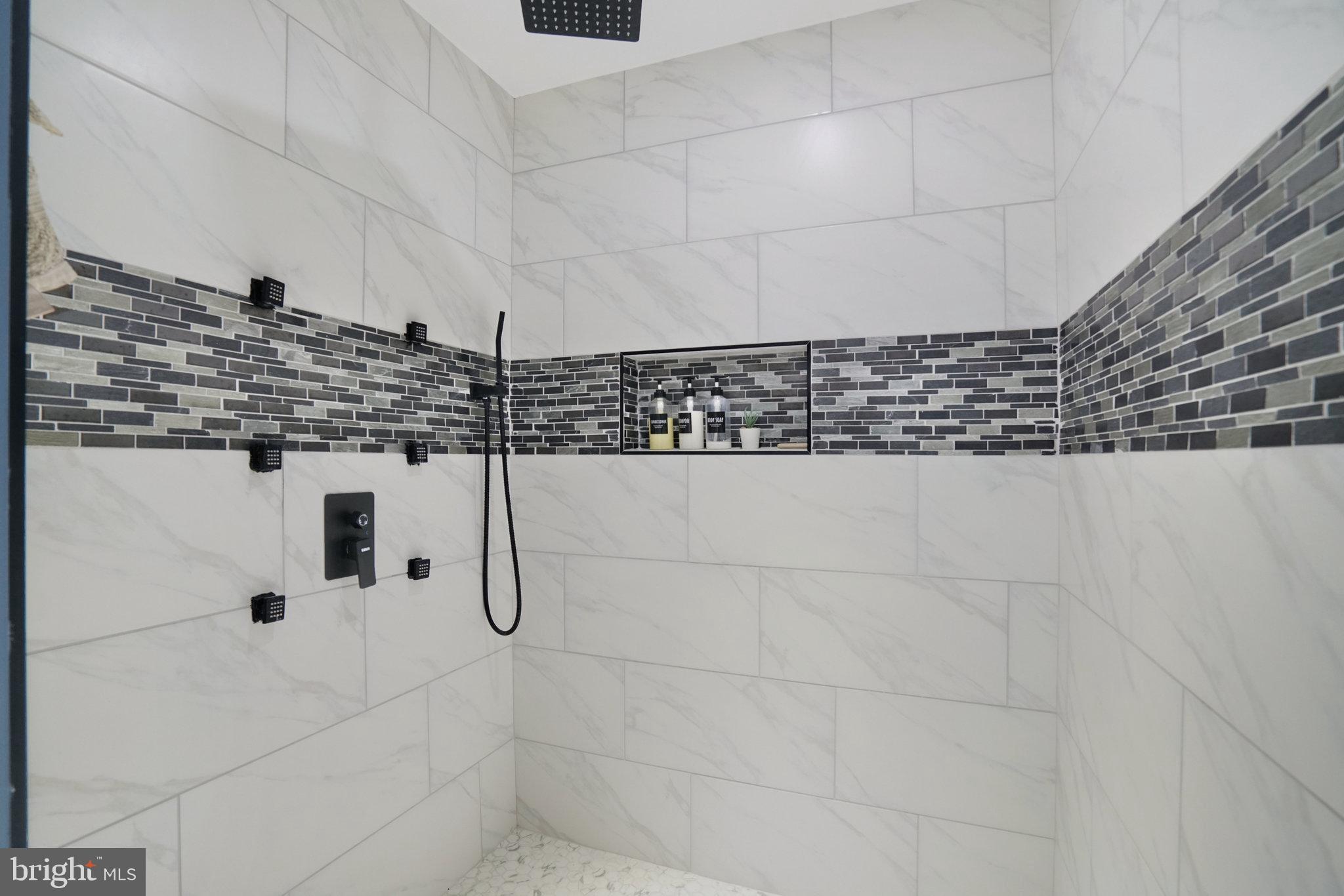 HUNTERS BROOKE SUB - Residential