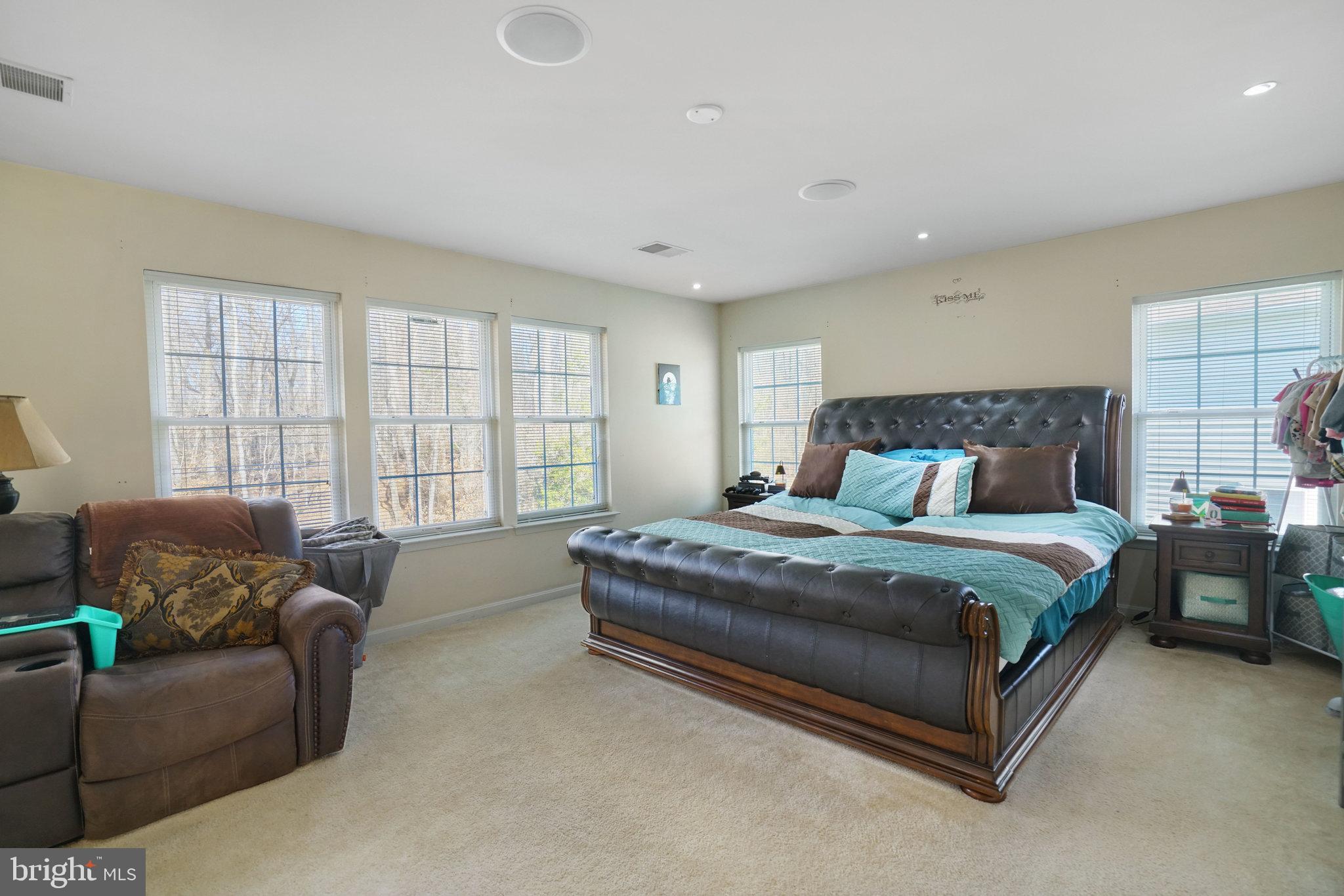 HUNTERS BROOKE SUB - Residential