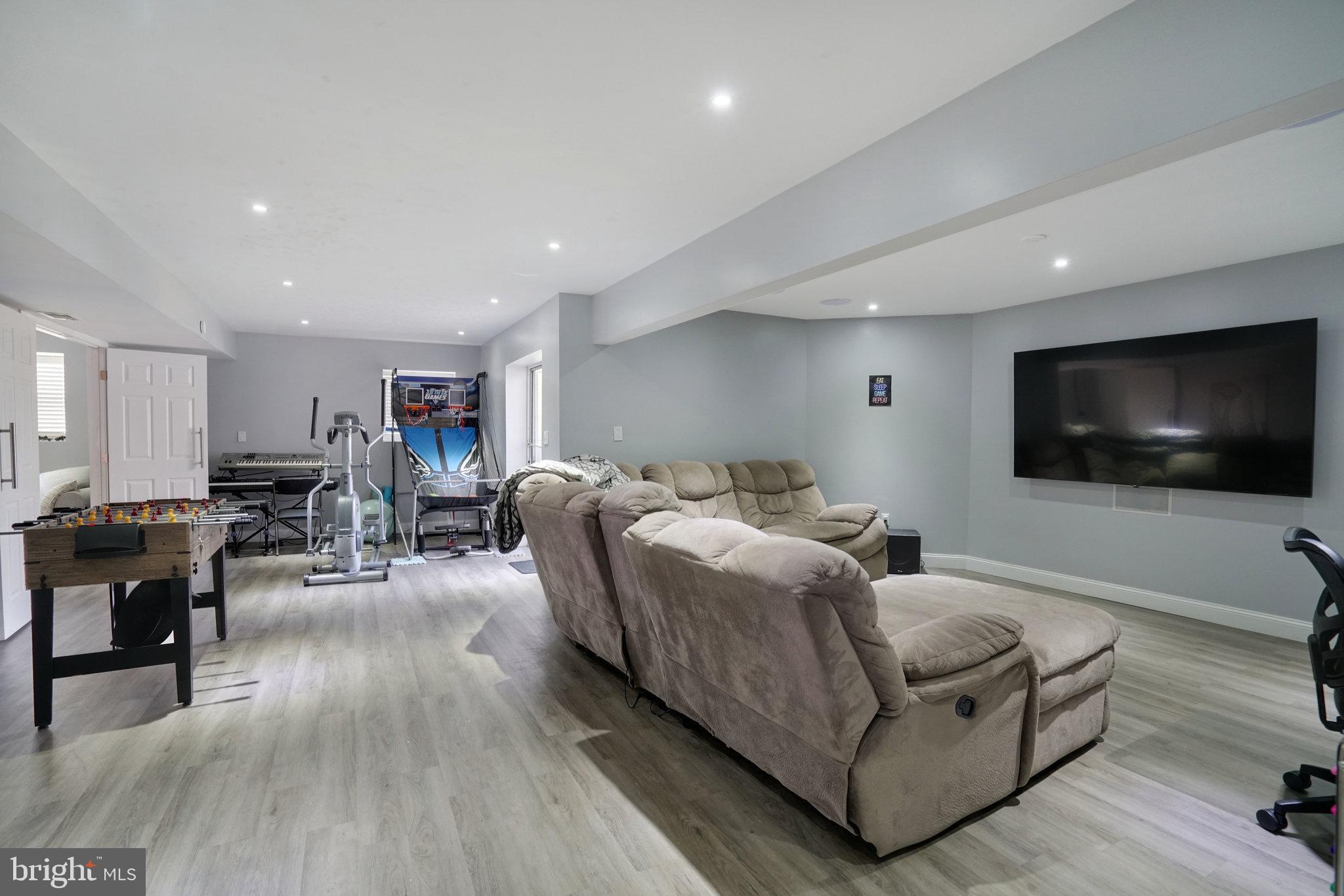 HUNTERS BROOKE SUB - Residential