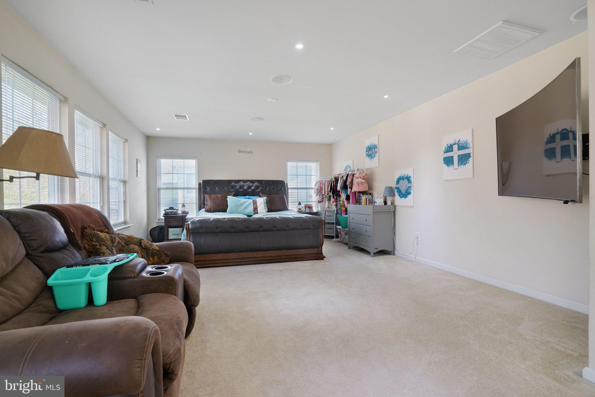 HUNTERS BROOKE SUB - Residential