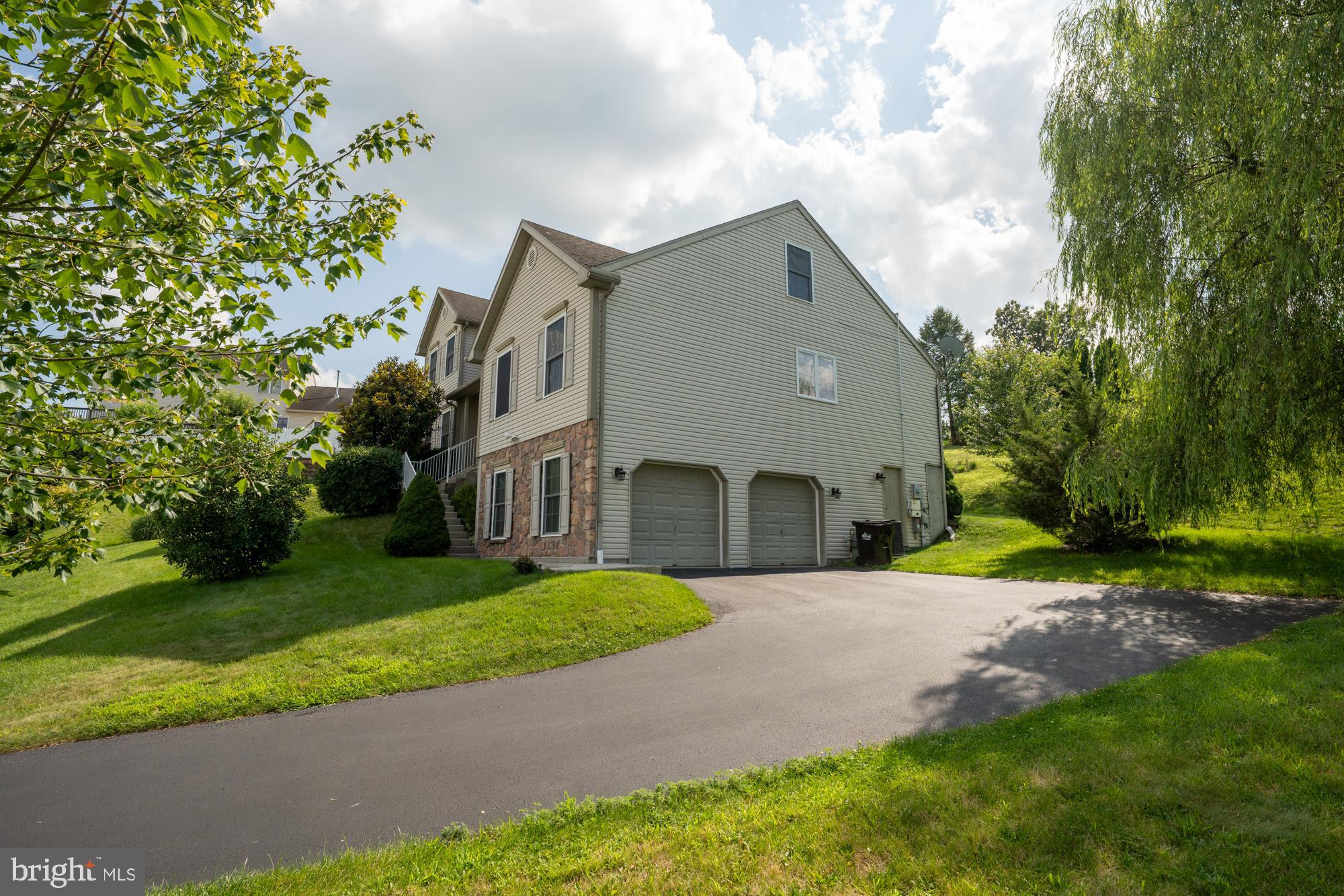 5016 OVERLOOK POINTE