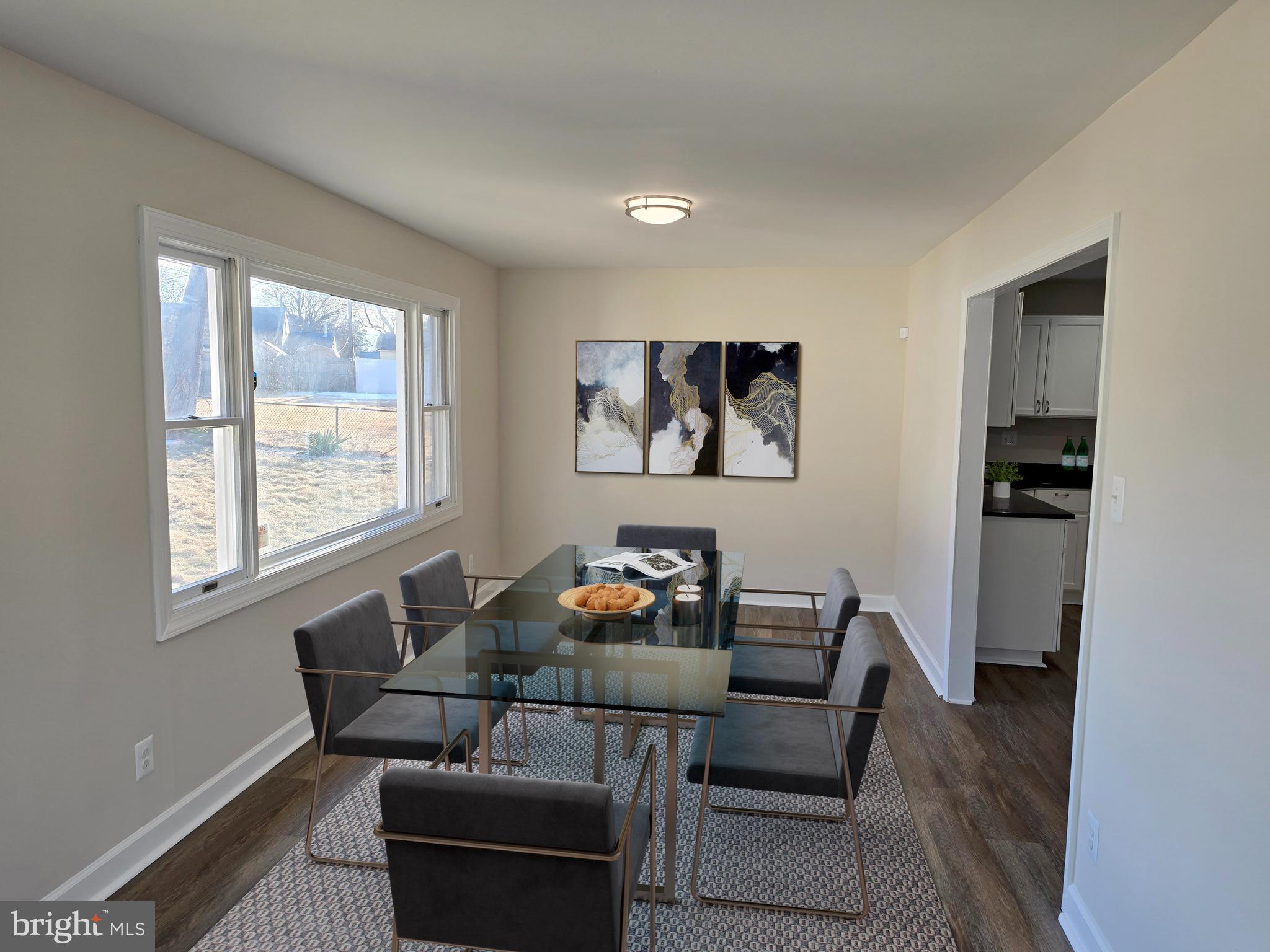 COUNTRY CLUB ESTATES - Residential