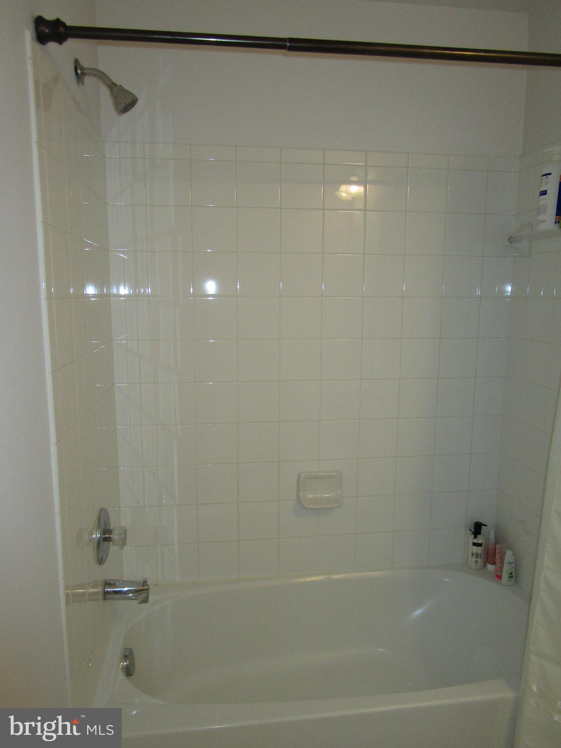 WOODLAKE TOWNS CODM - Residential Lease