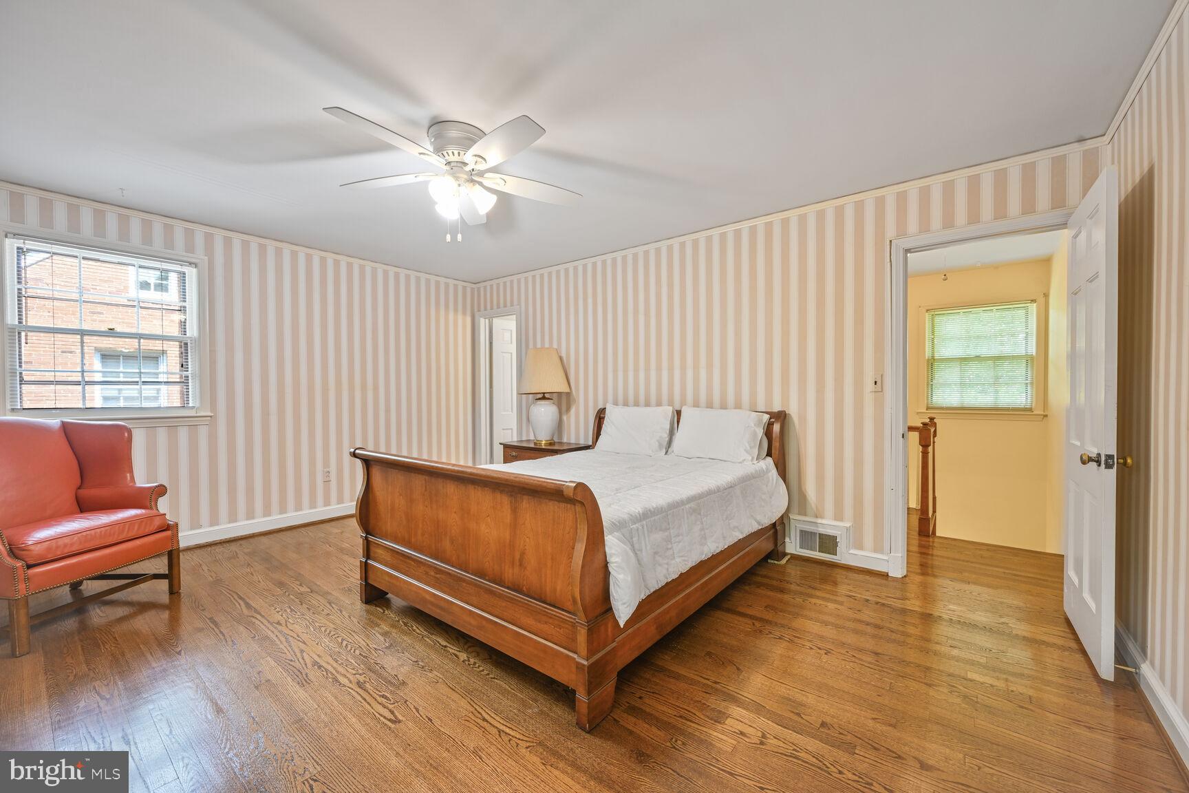 CHEVY CHASE VILLAGE - Residential