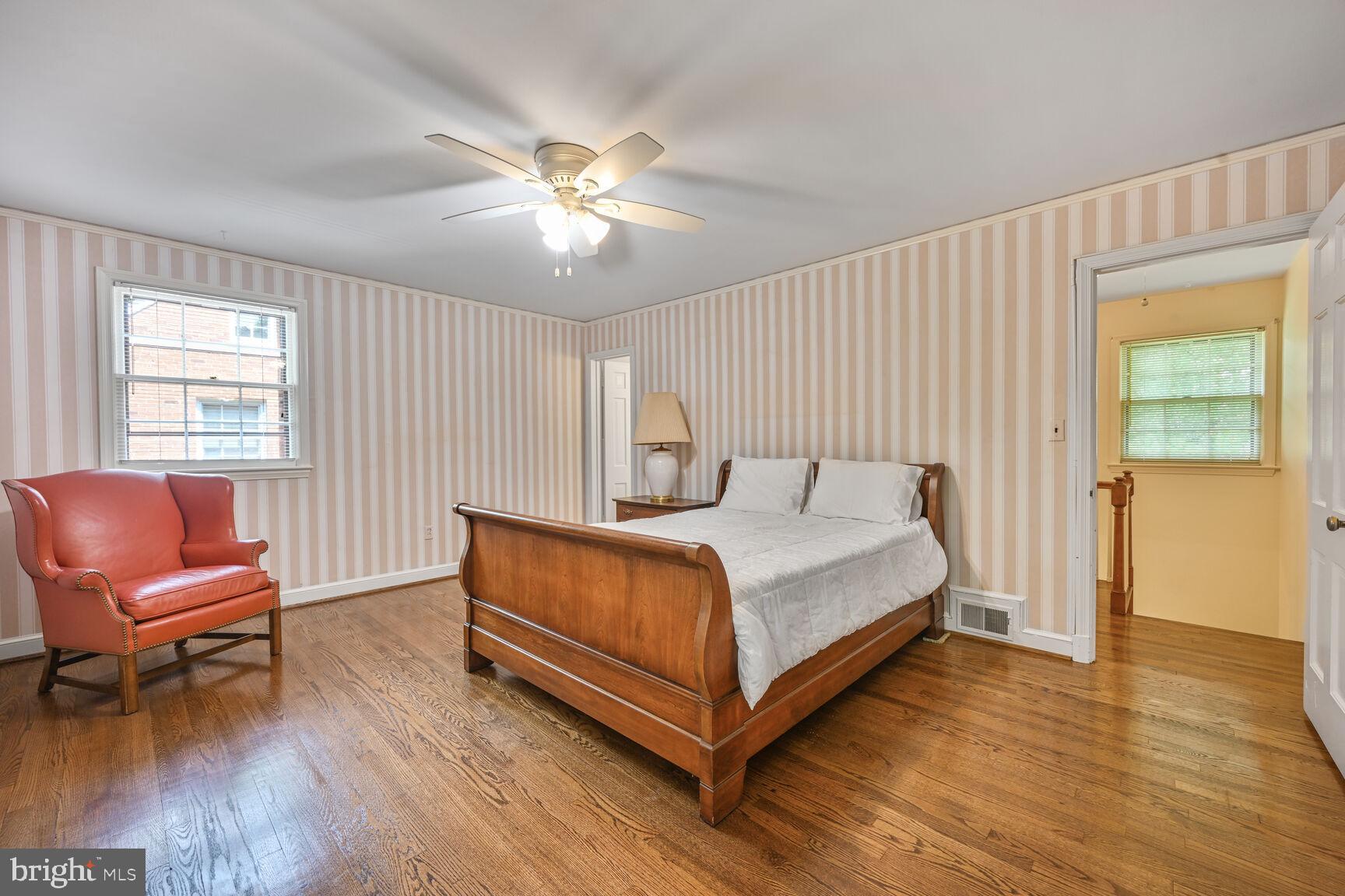 CHEVY CHASE VILLAGE - Residential