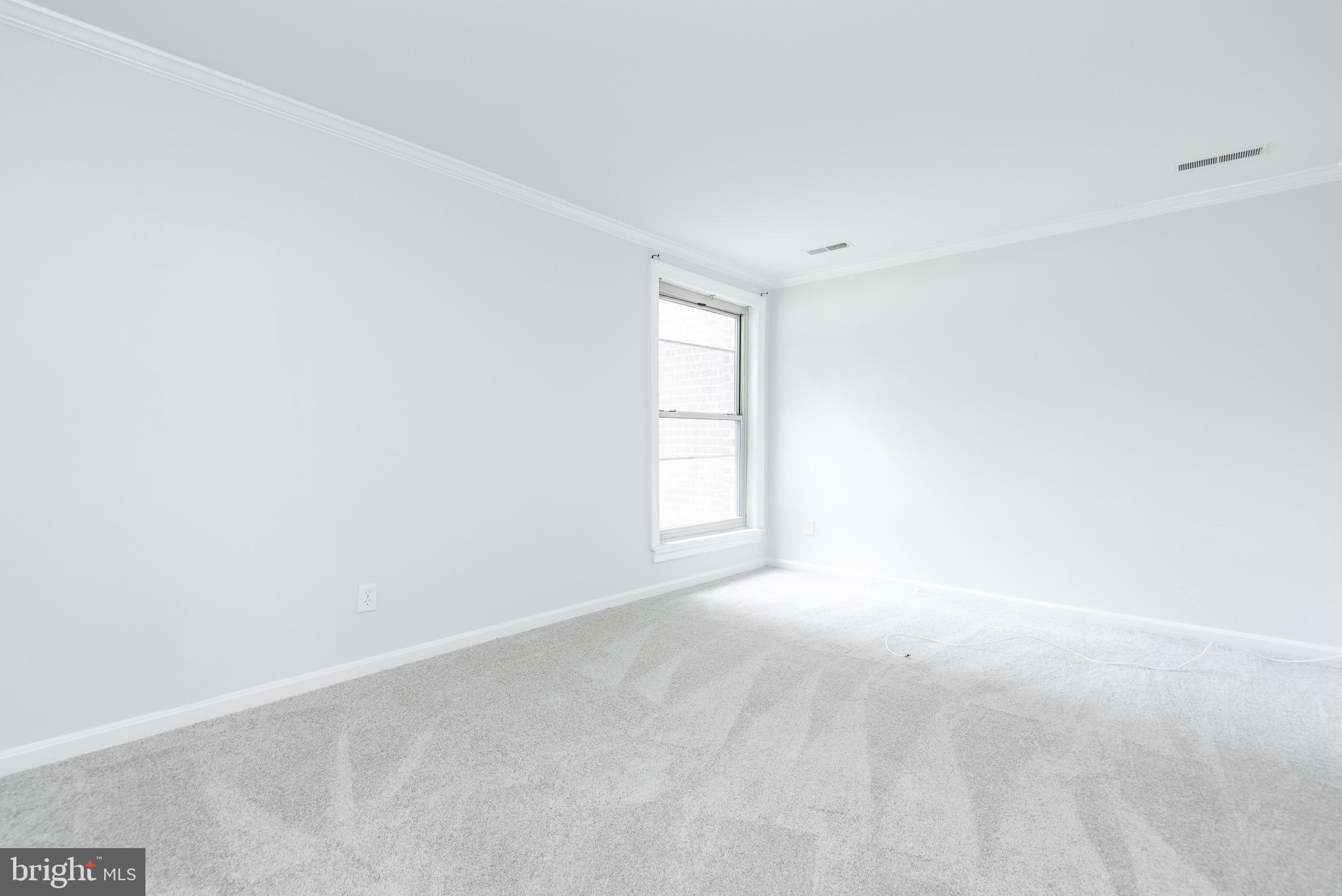 WOODBURN VILLAGE - Residential Lease