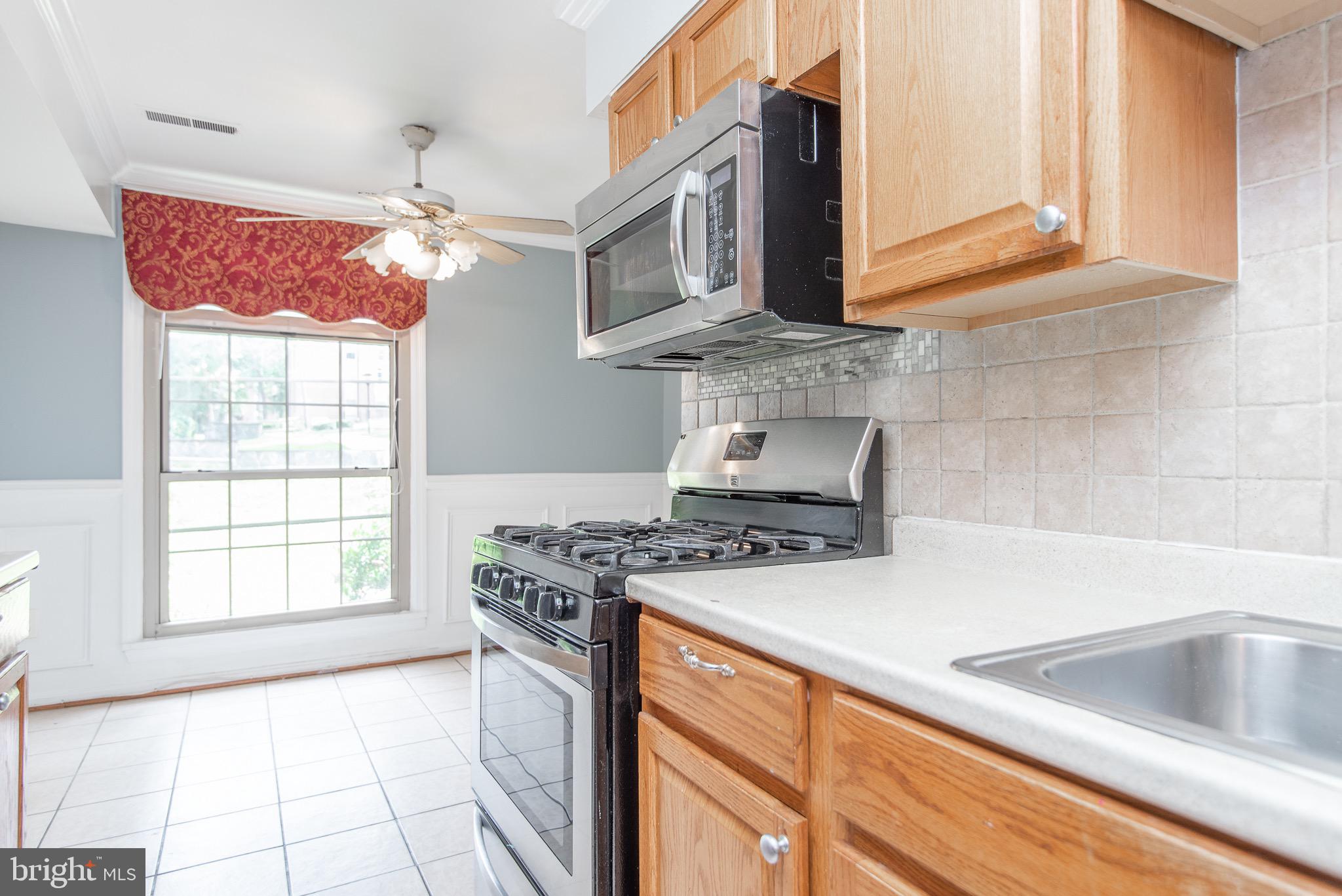 WOODBURN VILLAGE - Residential Lease