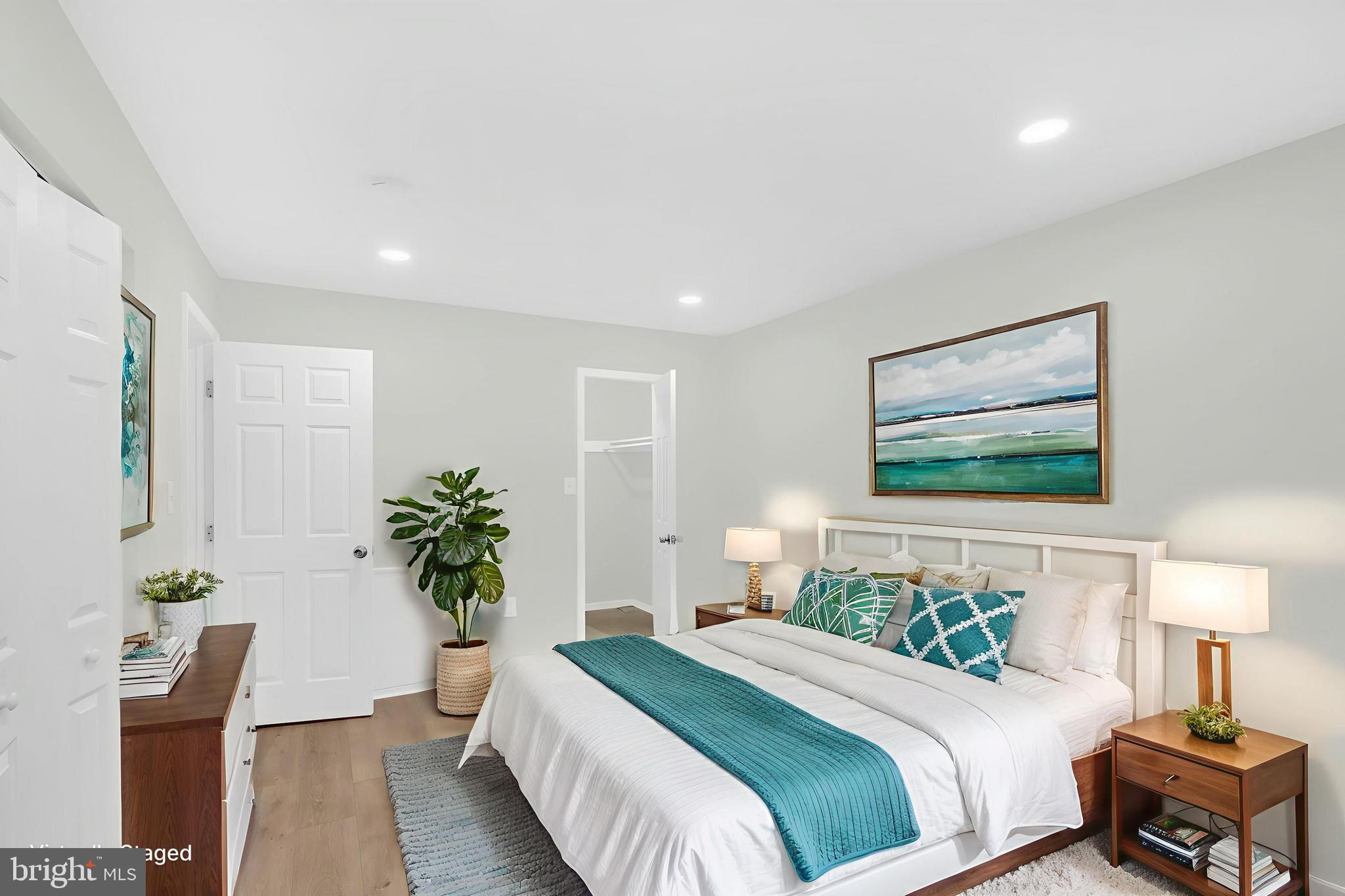 PLYMOUTH WOODS - Residential