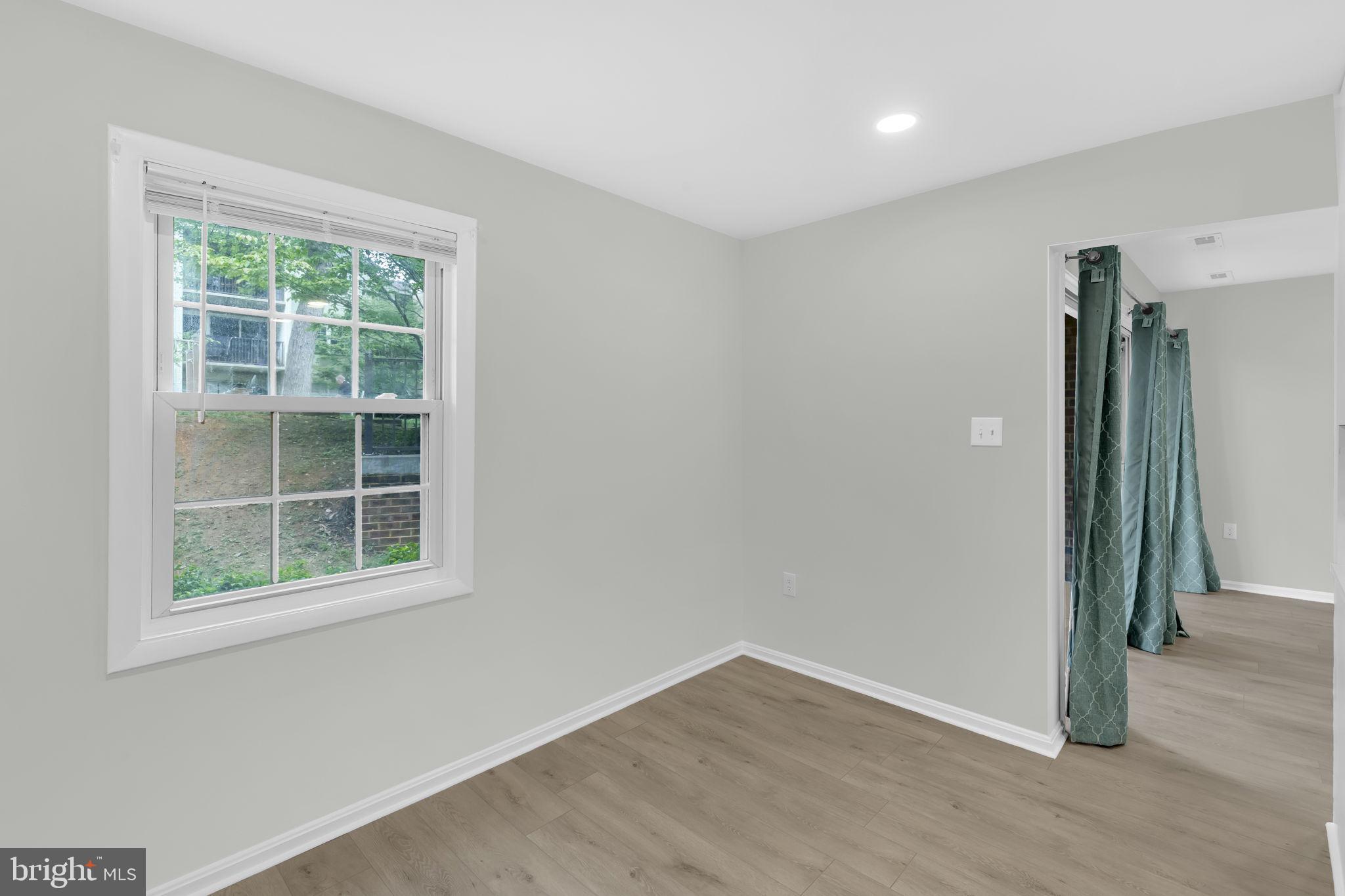 PLYMOUTH WOODS - Residential