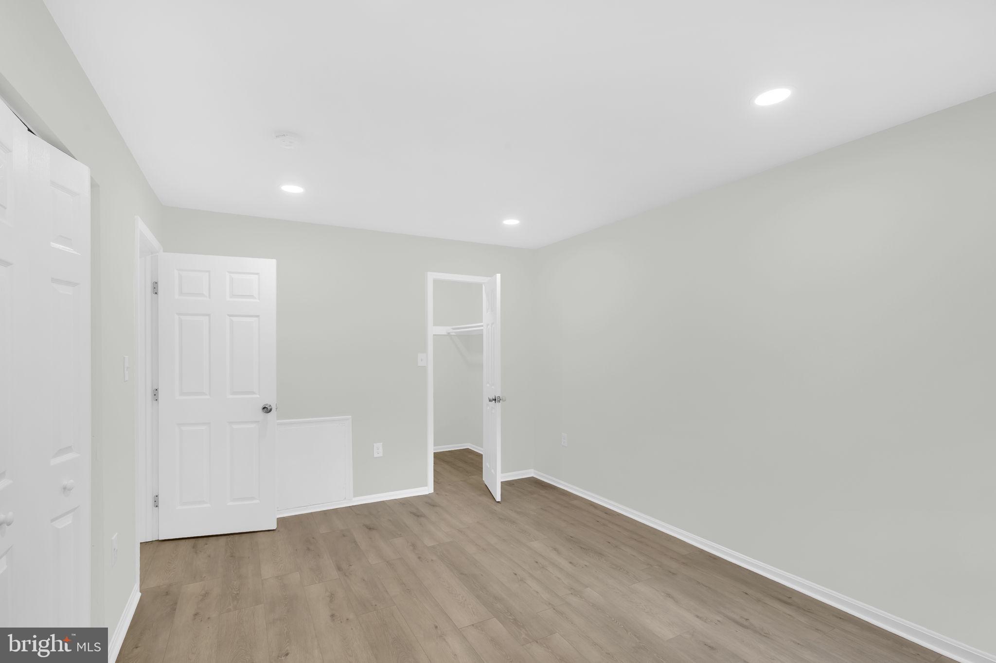 PLYMOUTH WOODS - Residential