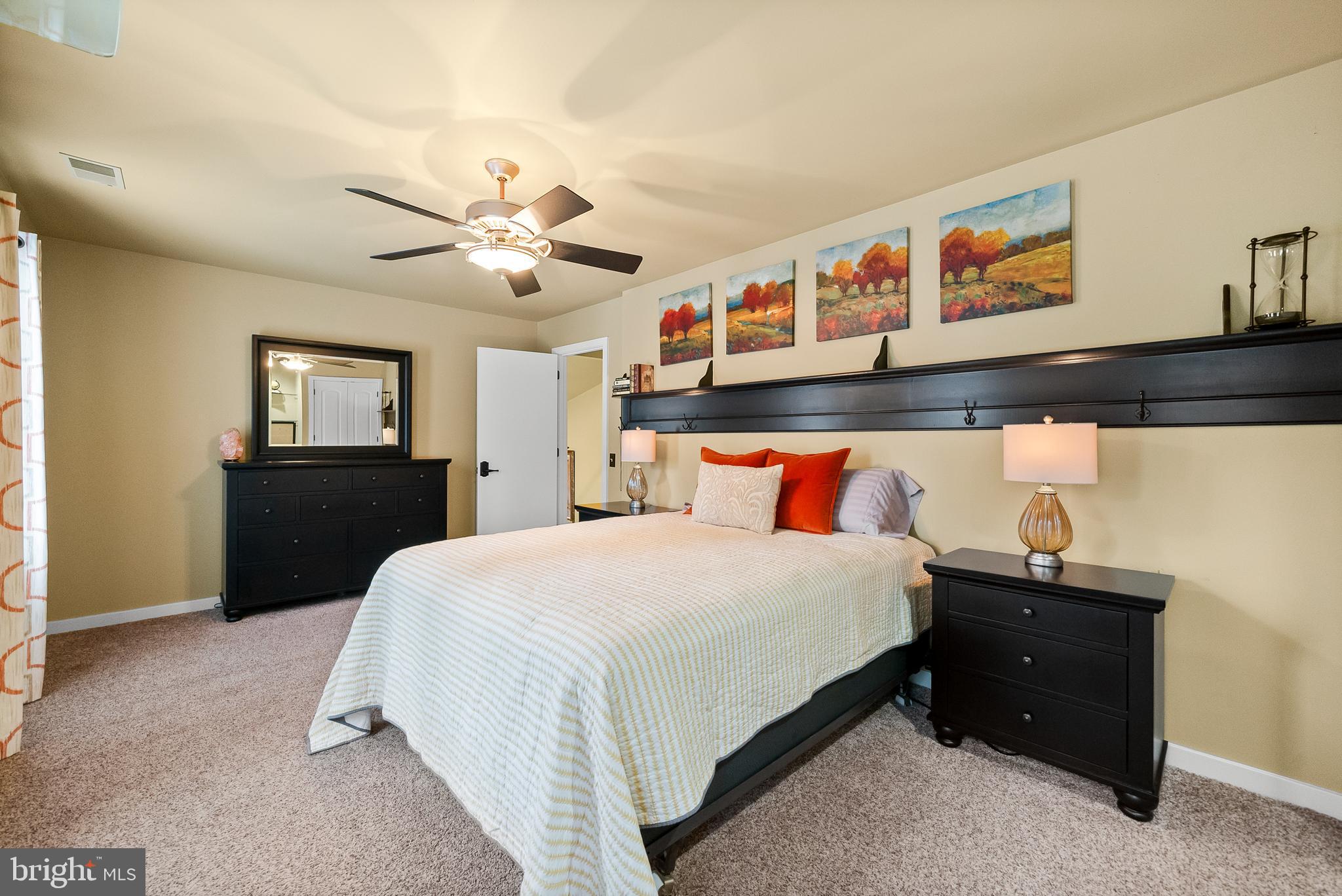 PINE RIDGE - Residential