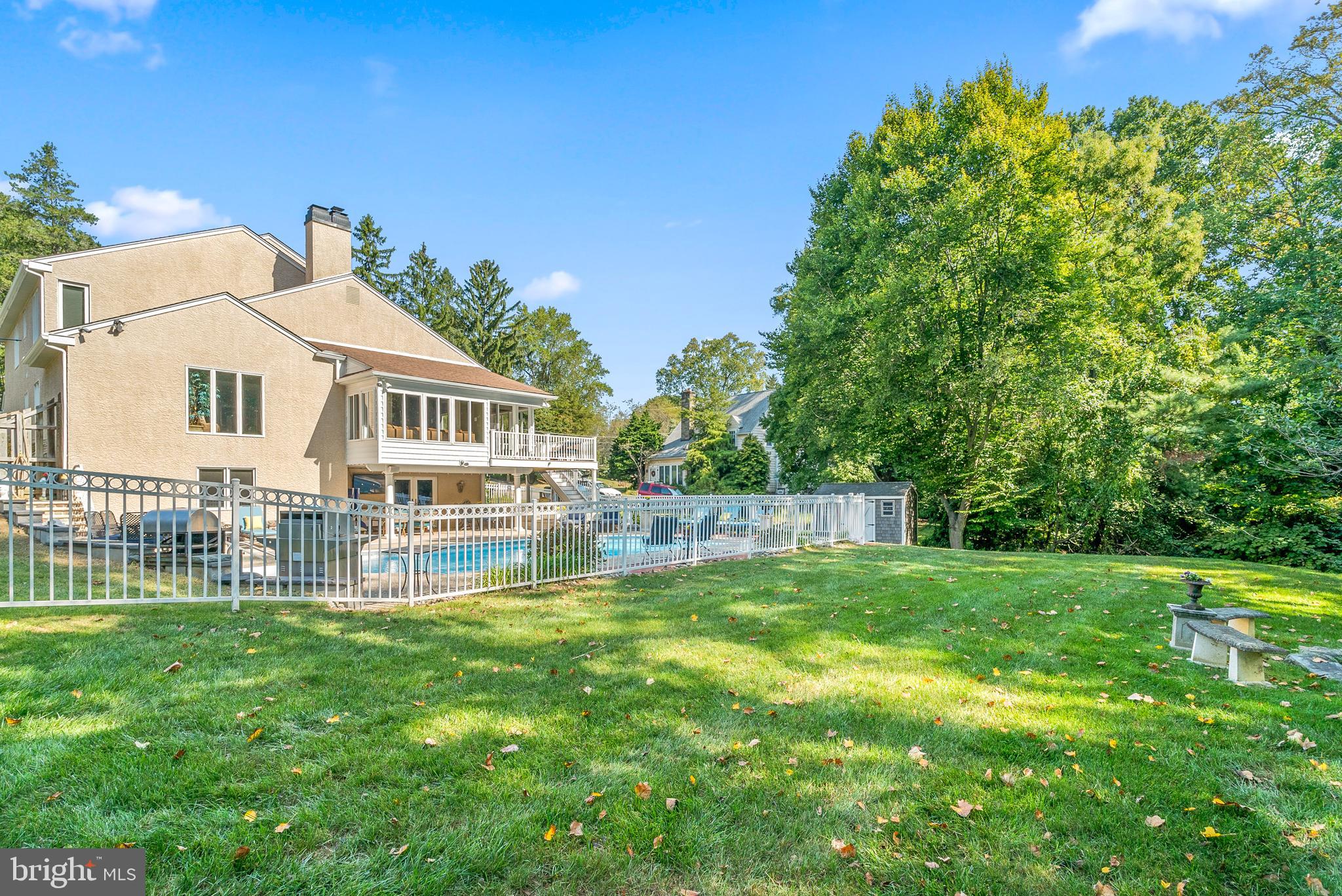 PINE RIDGE - Residential