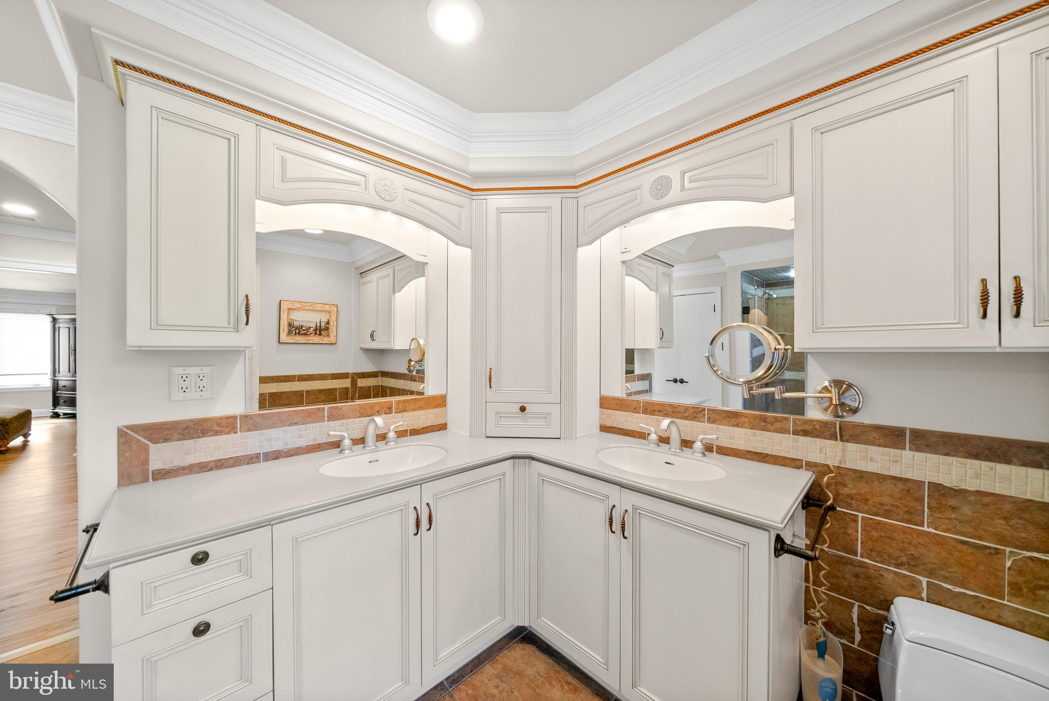 PINE RIDGE - Residential