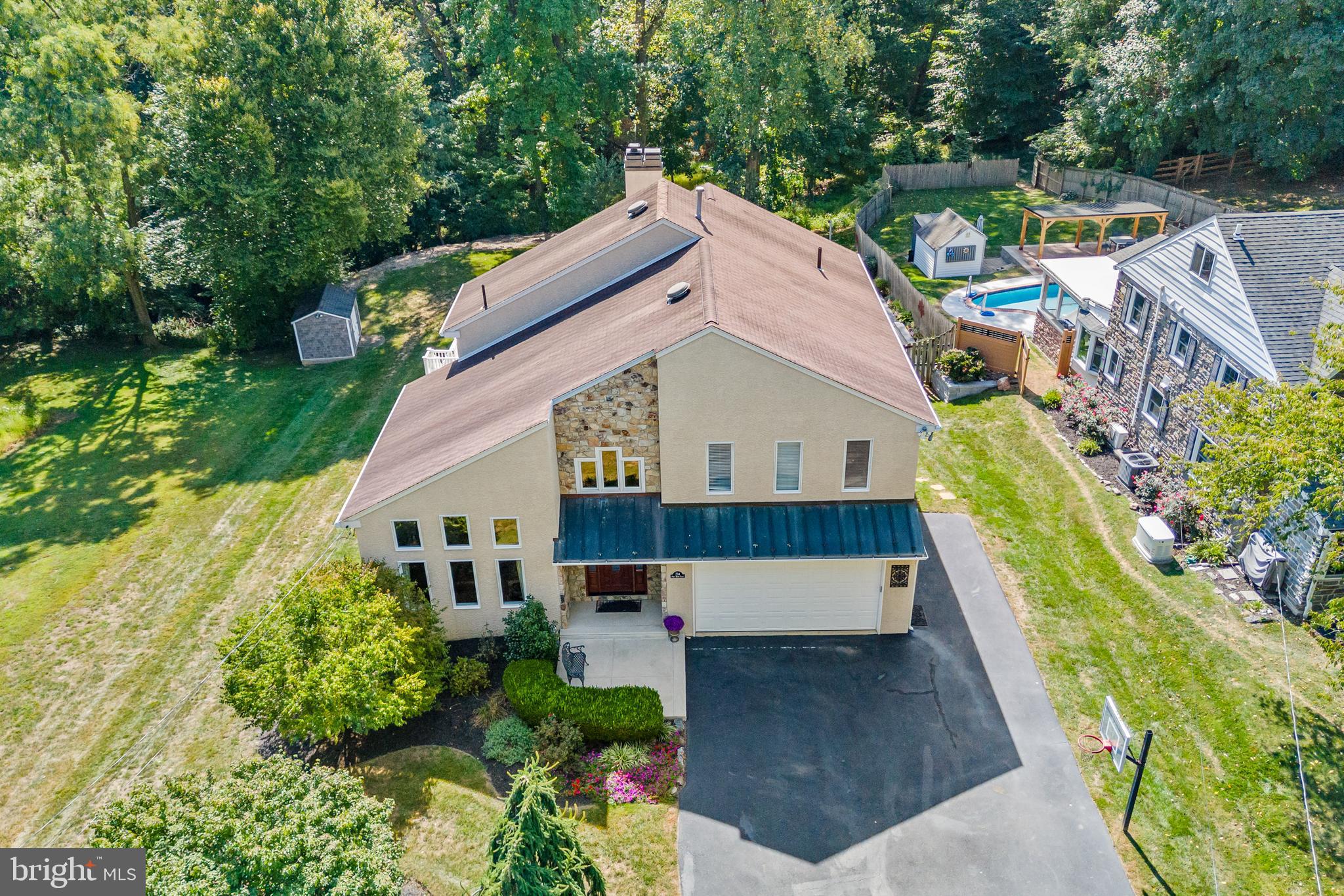 PINE RIDGE - Residential