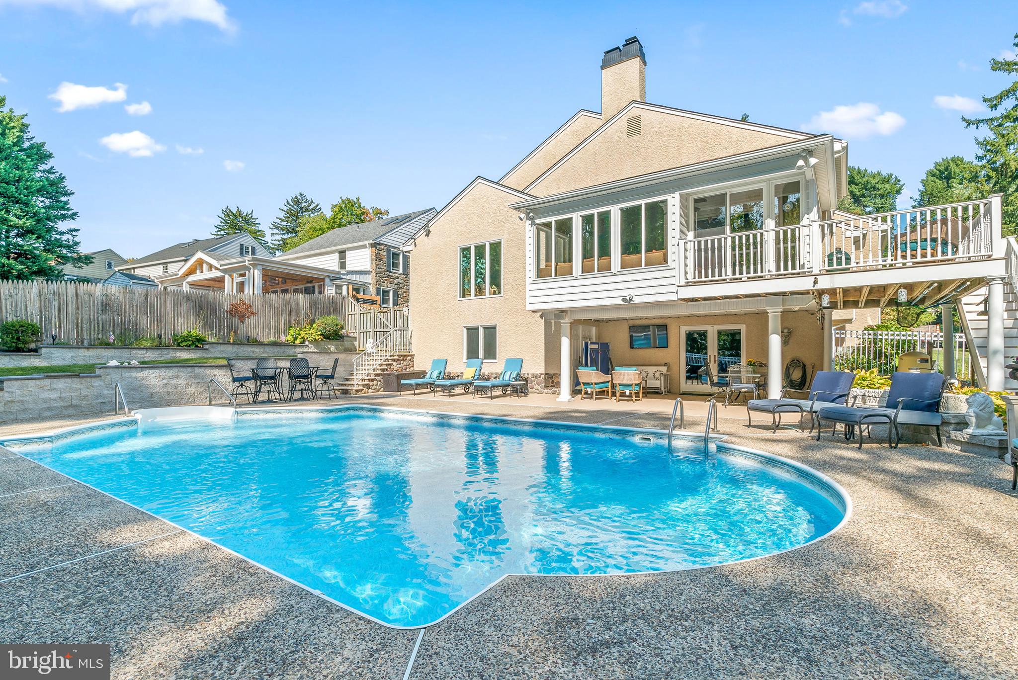 PINE RIDGE - Residential