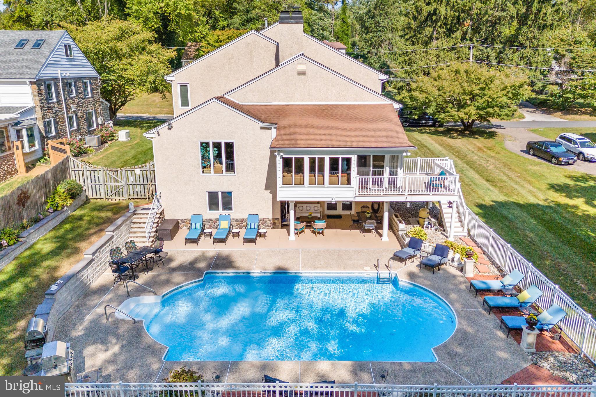 PINE RIDGE - Residential