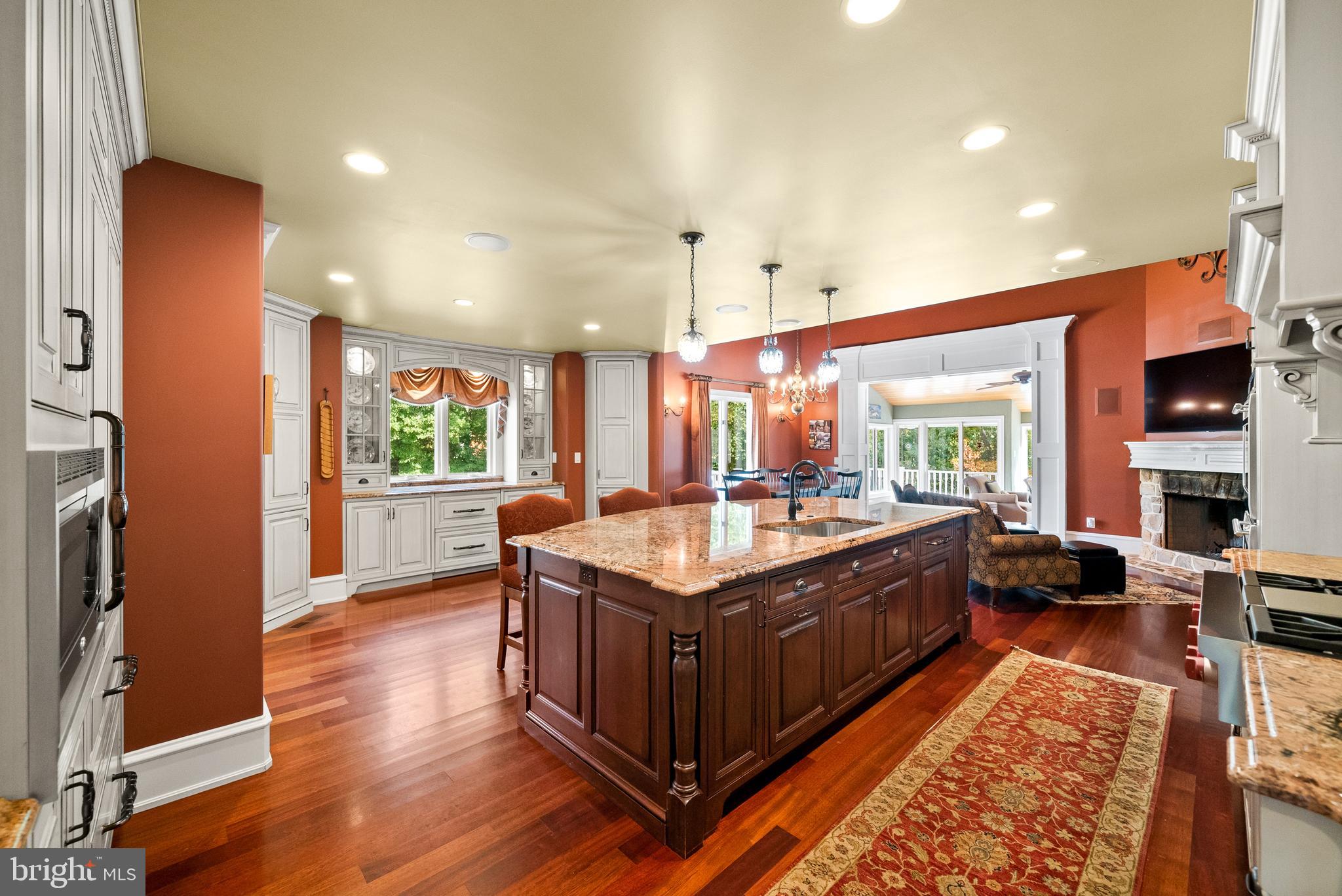 PINE RIDGE - Residential