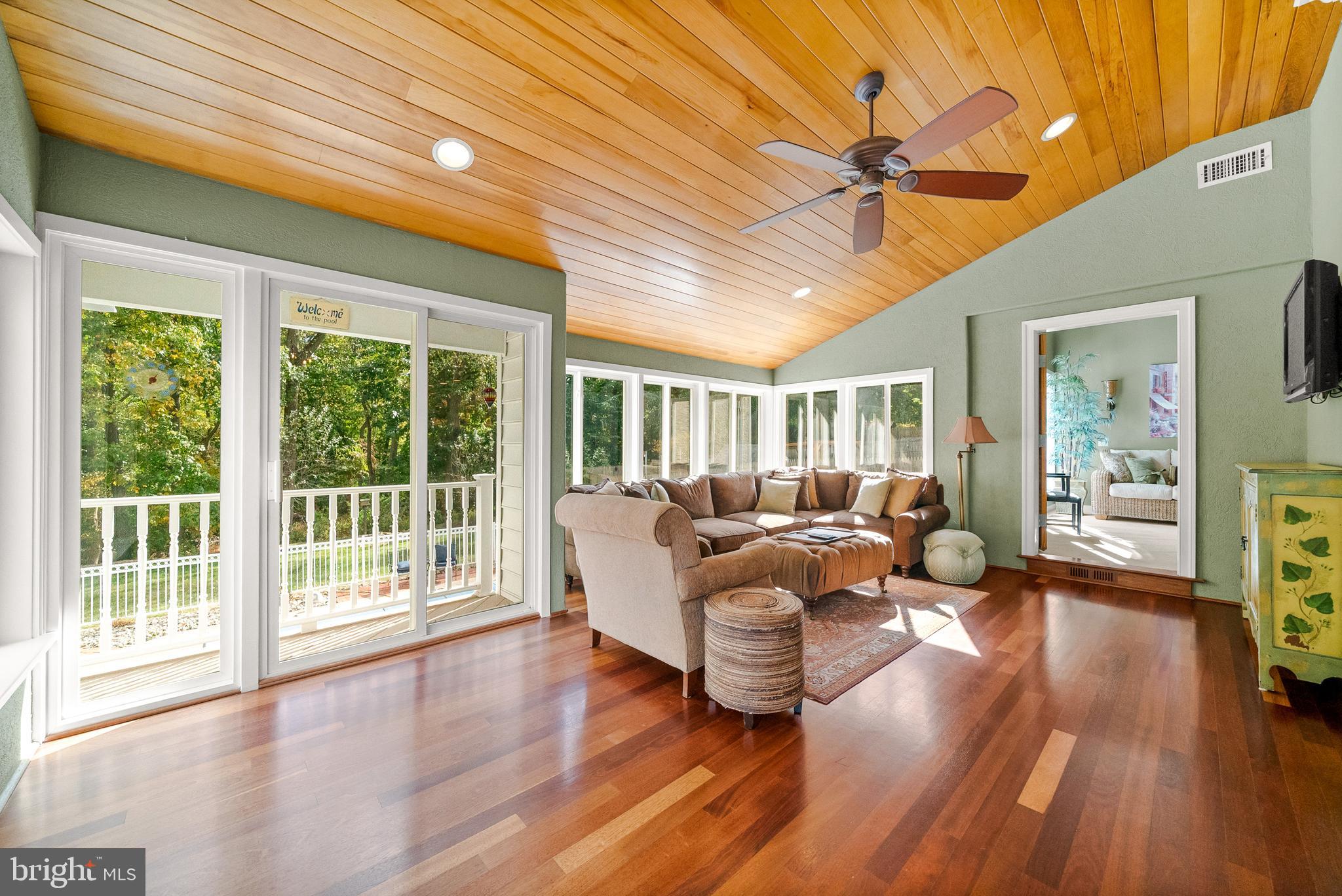 PINE RIDGE - Residential