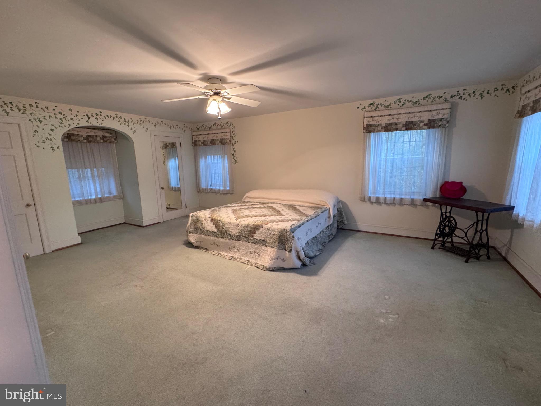 CHESNEY DOWNS - Residential