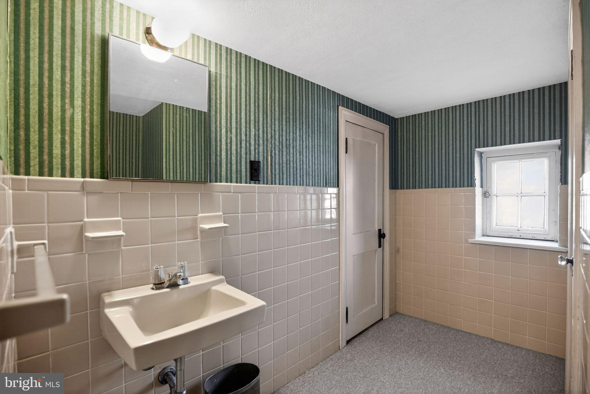 CHESNEY DOWNS - Residential