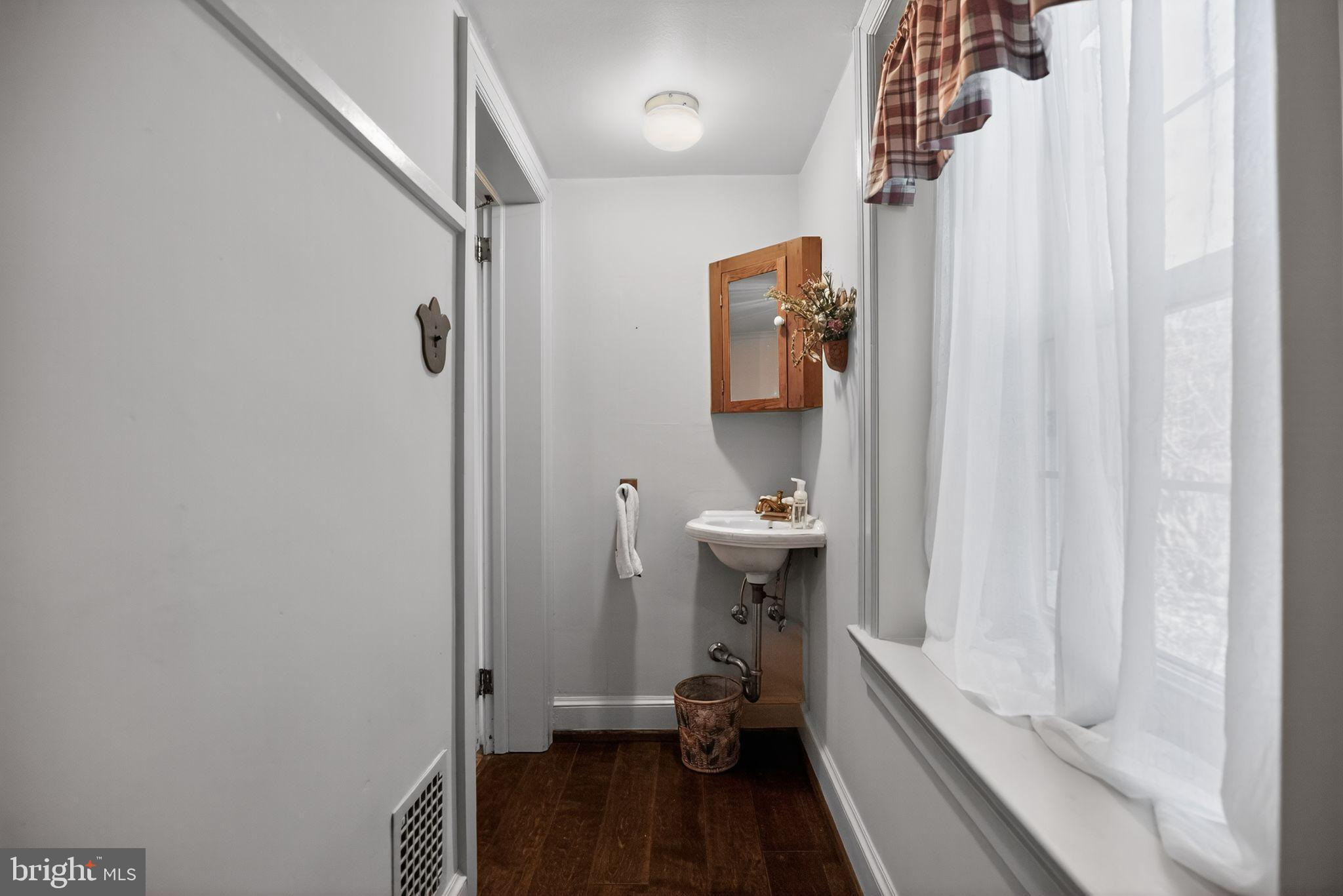 CHESNEY DOWNS - Residential