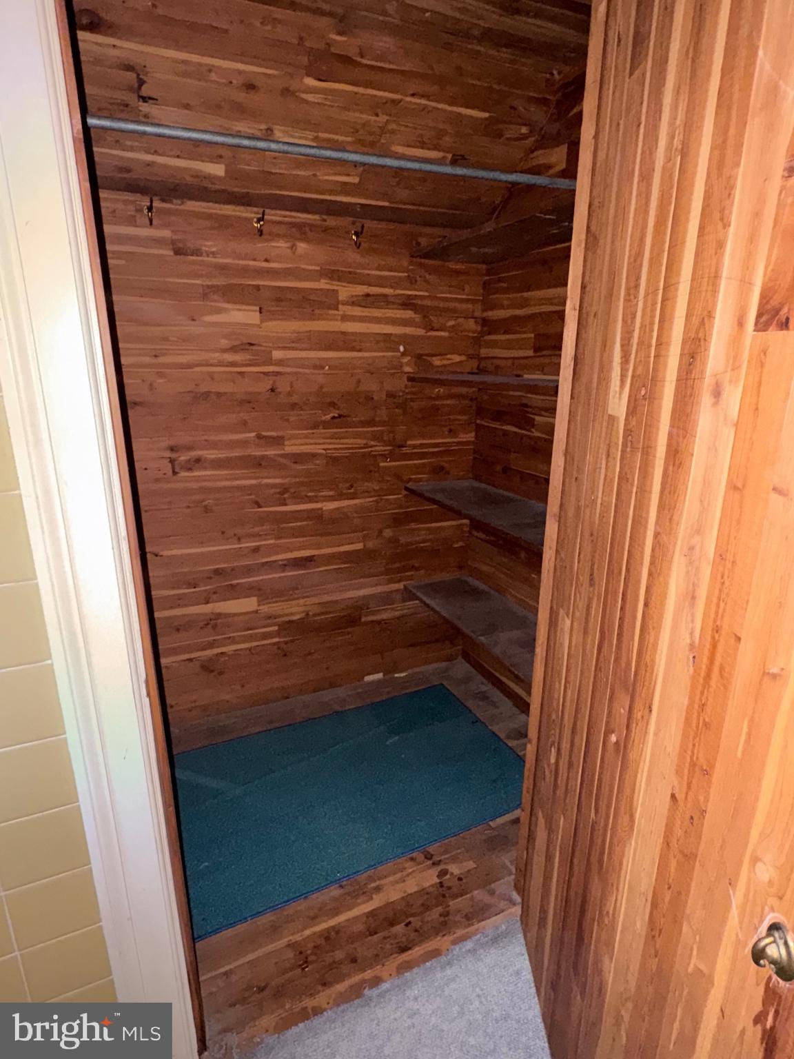 CHESNEY DOWNS - Residential