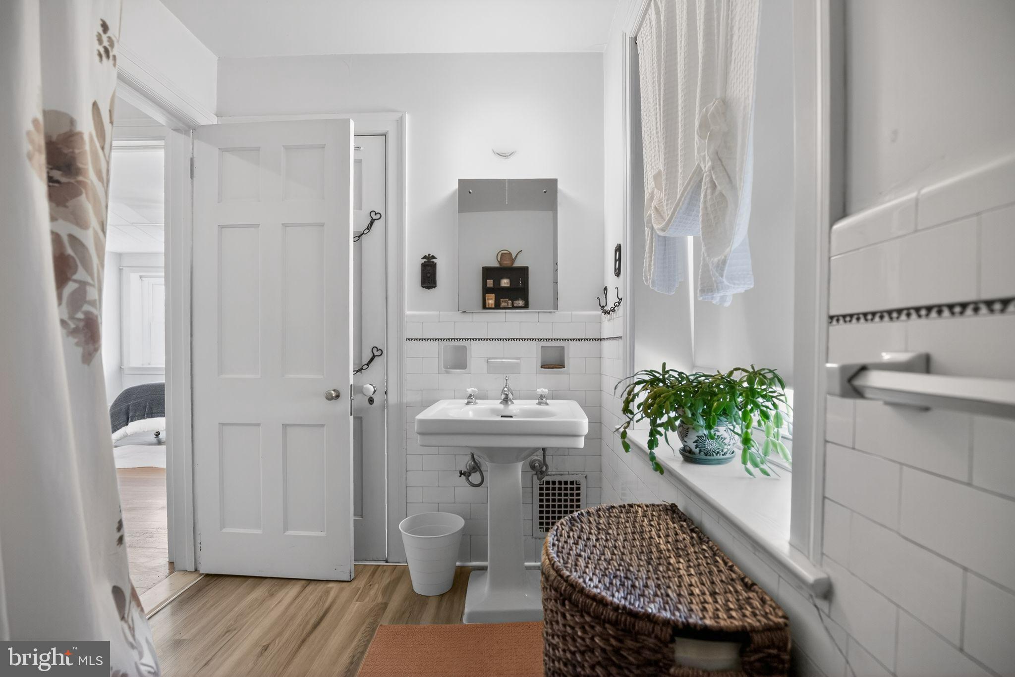 CHESNEY DOWNS - Residential