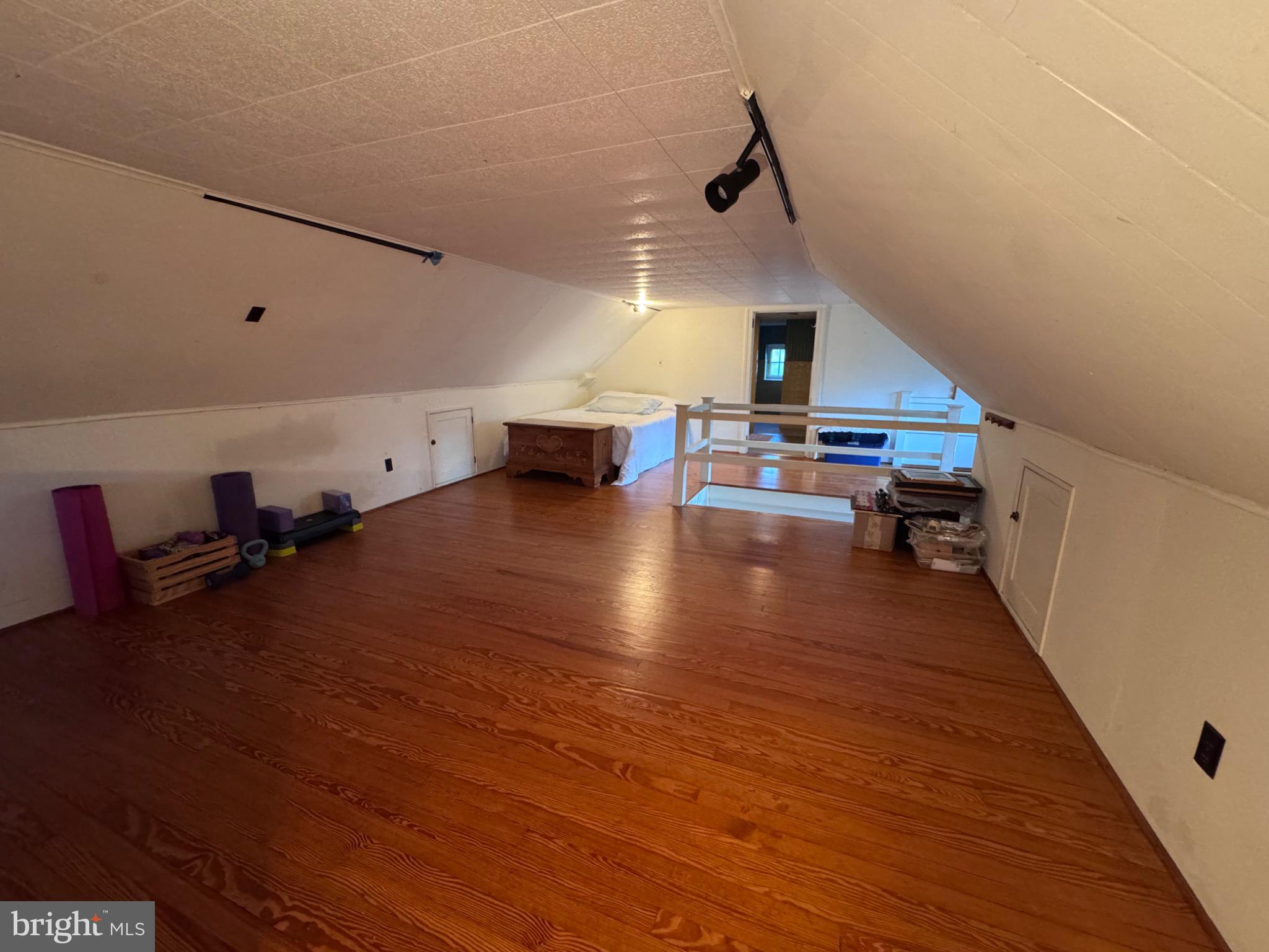 CHESNEY DOWNS - Residential