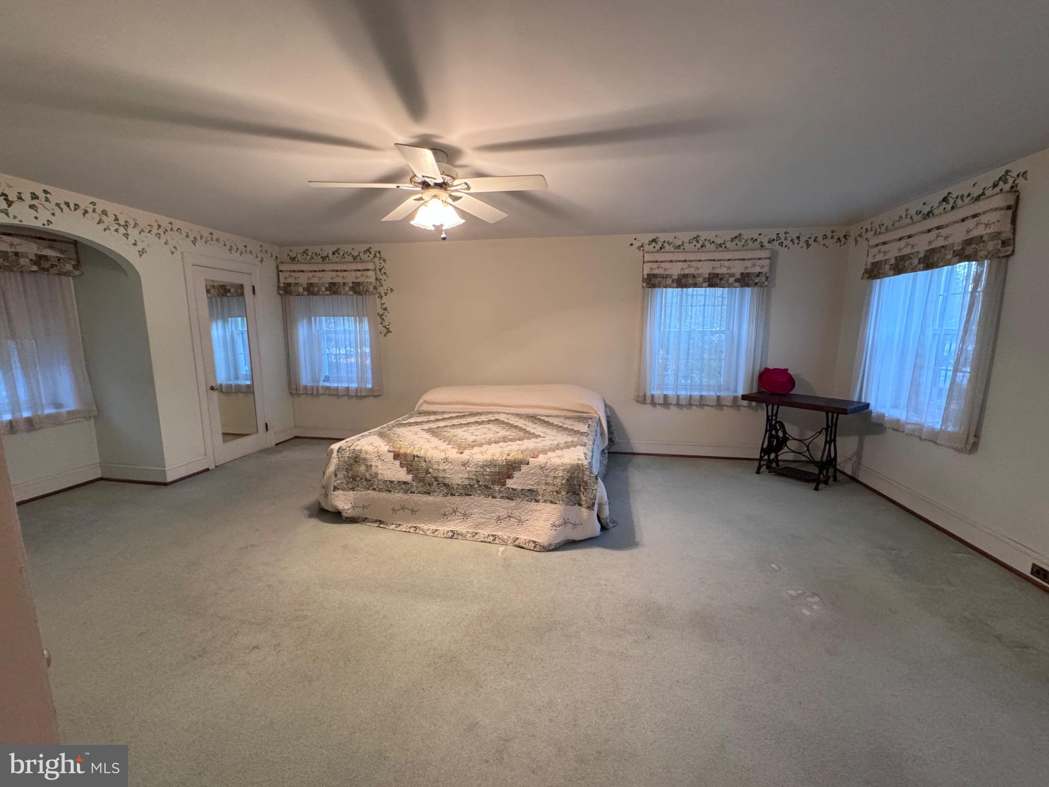 CHESNEY DOWNS - Residential