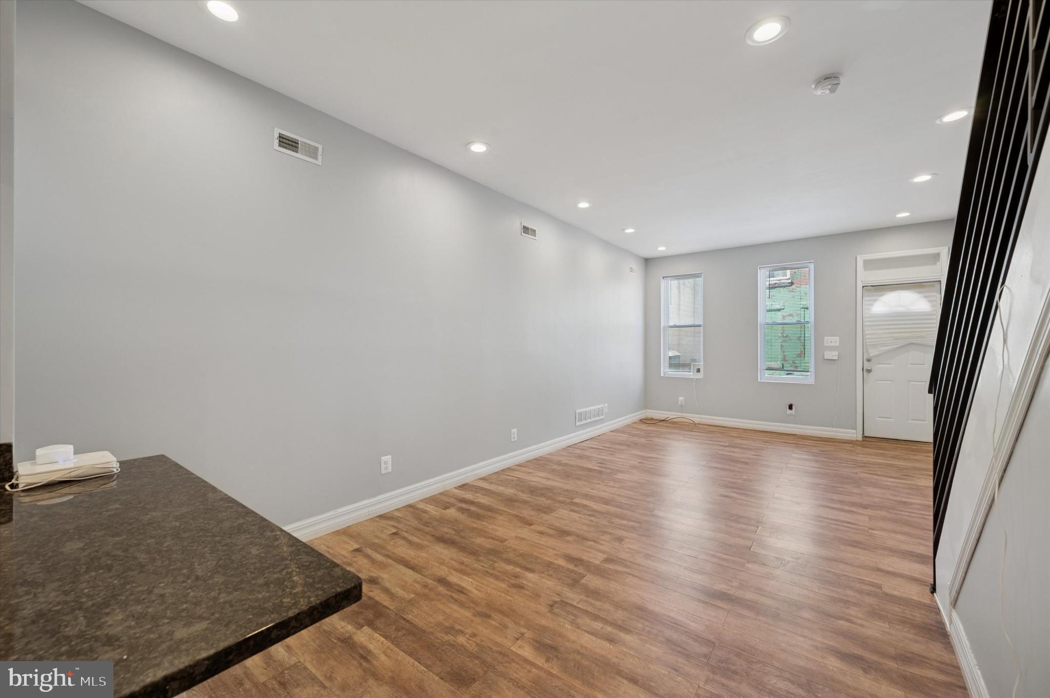 STRAWBERRY MANSION - Residential