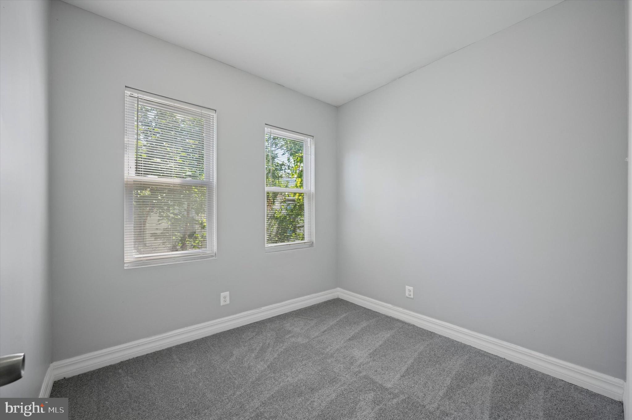 STRAWBERRY MANSION - Residential