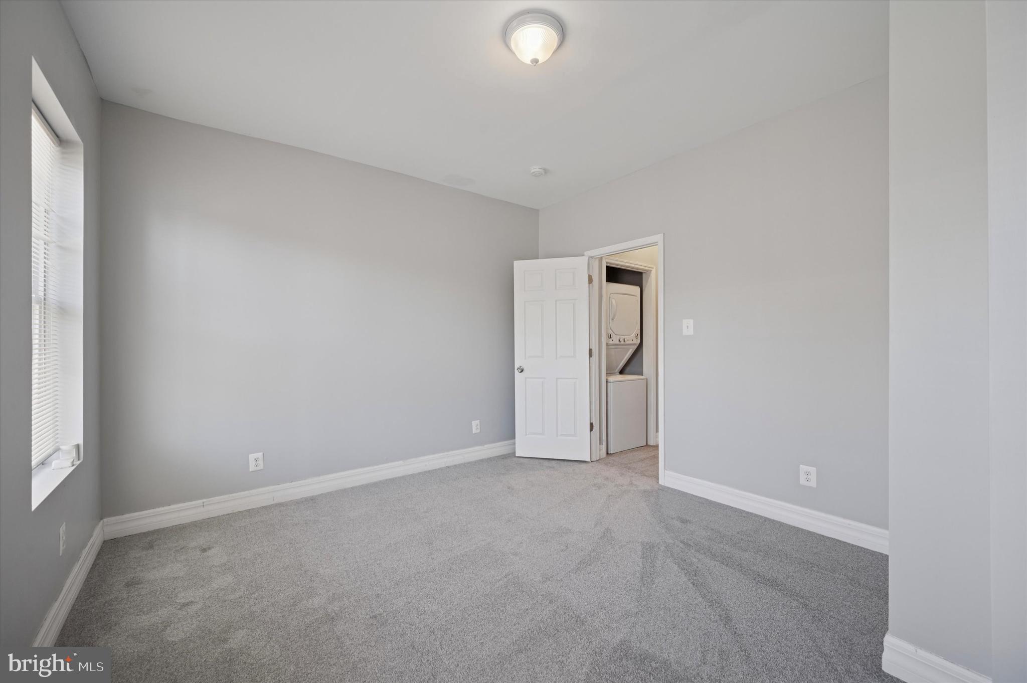 STRAWBERRY MANSION - Residential