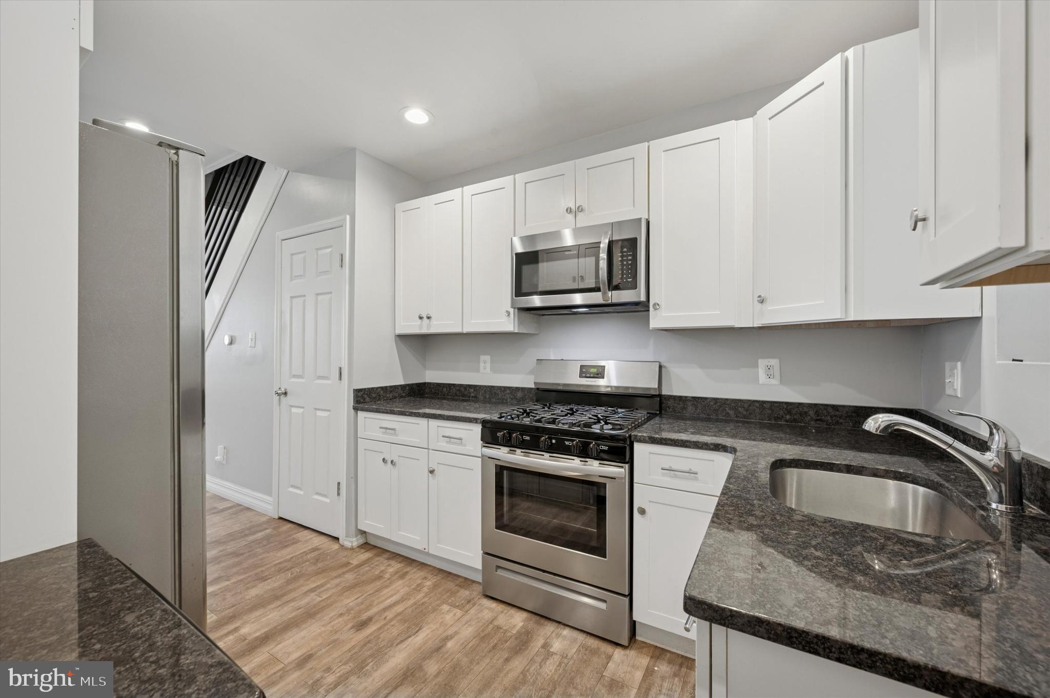 STRAWBERRY MANSION - Residential