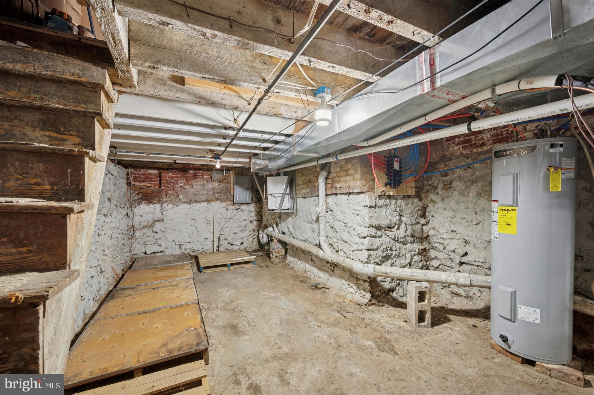 STRAWBERRY MANSION - Residential