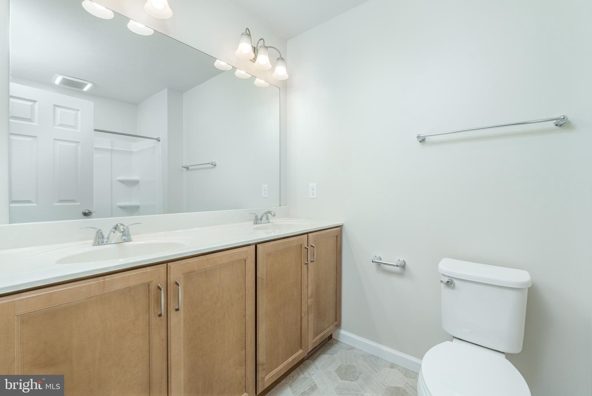 GRAYS POINTE - Residential