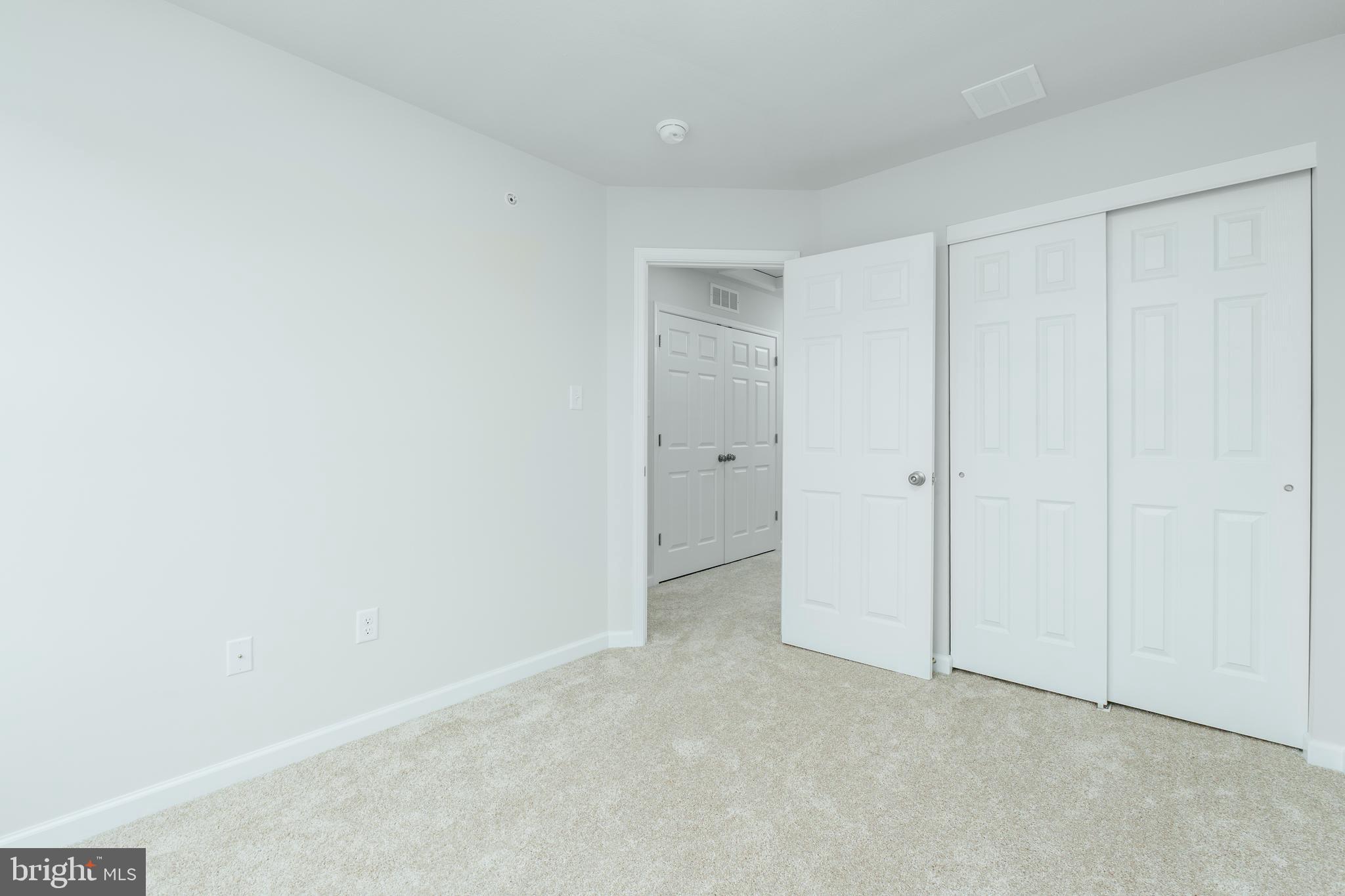 GRAYS POINTE - Residential