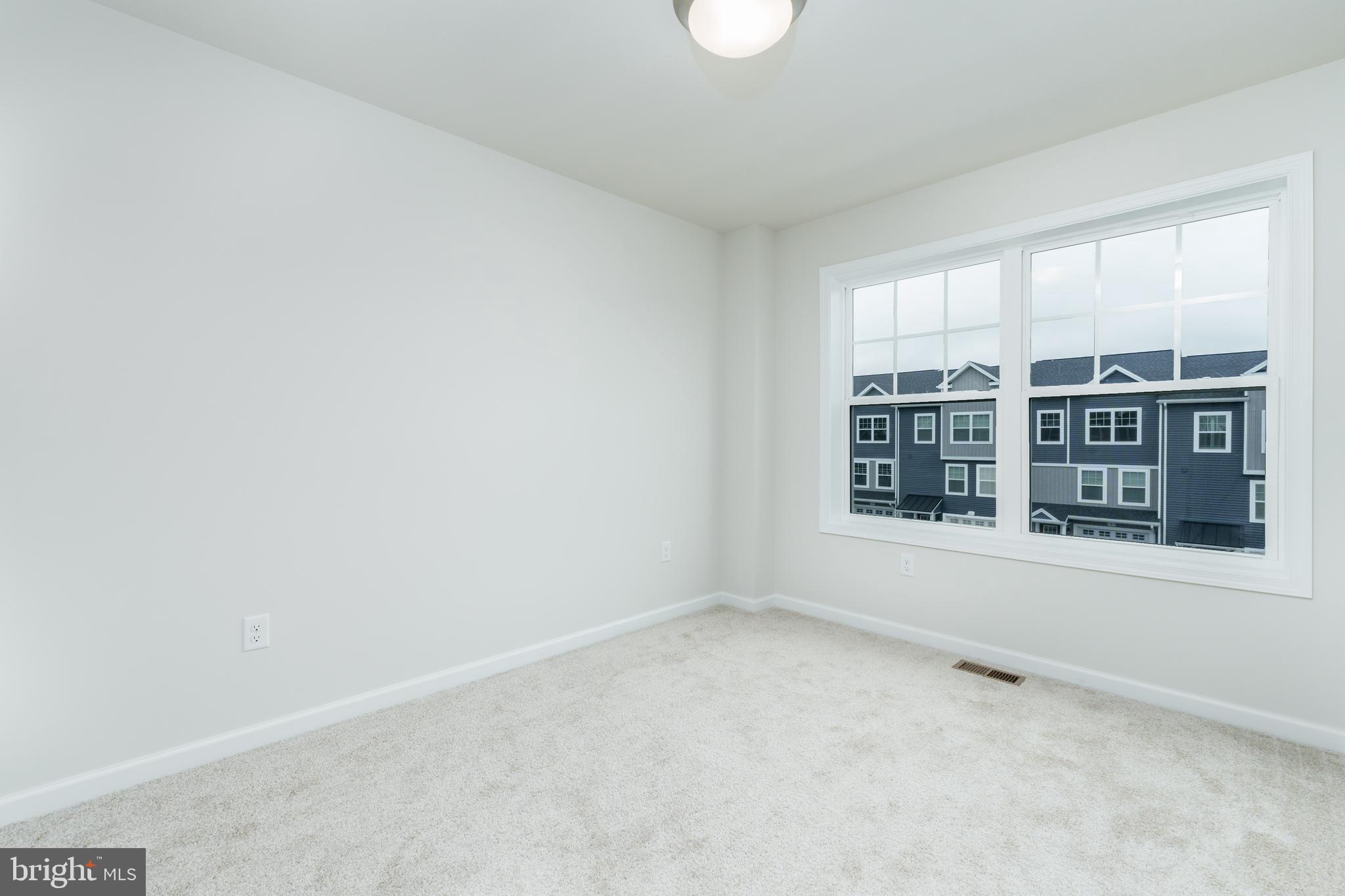 GRAYS POINTE - Residential