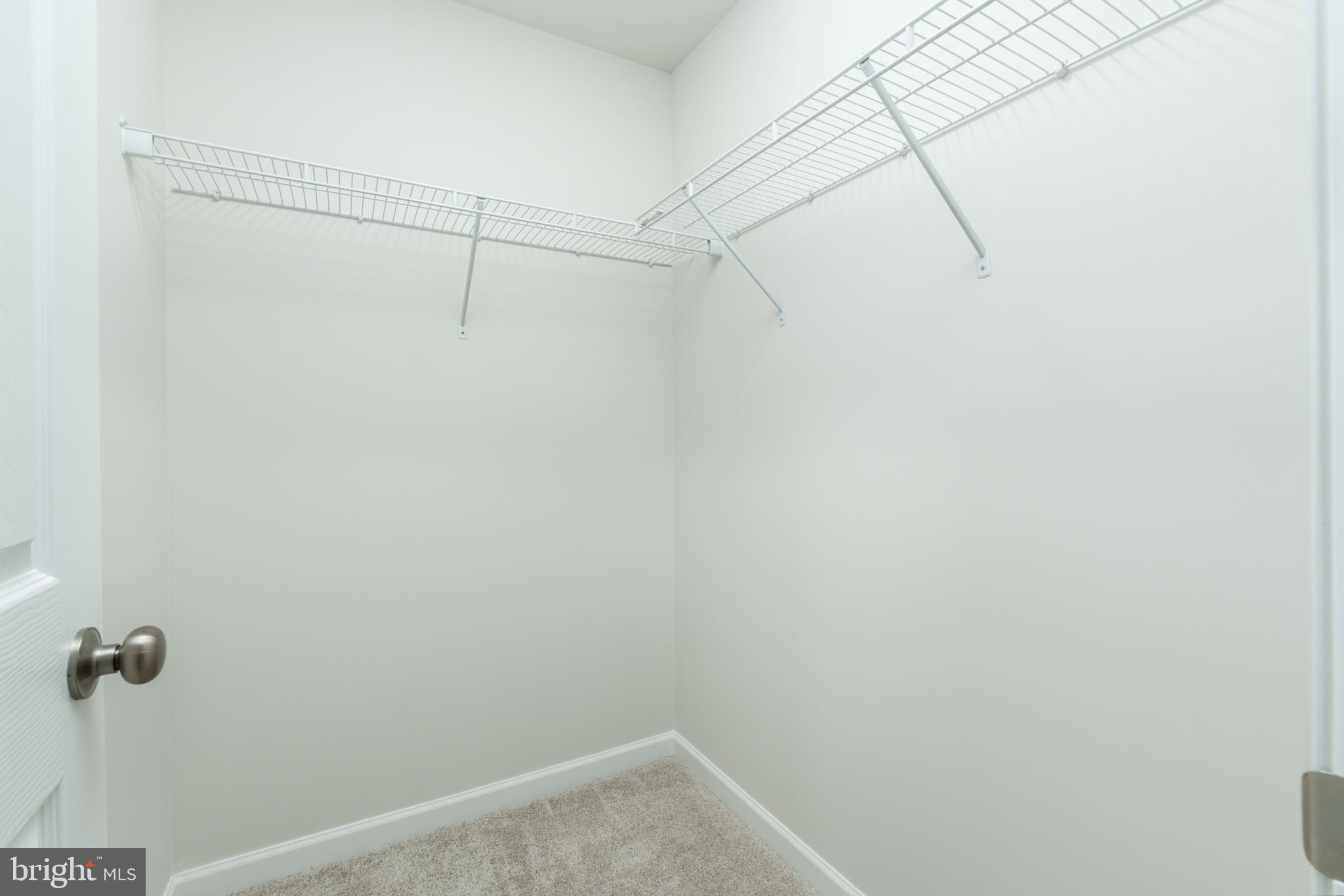 GRAYS POINTE - Residential